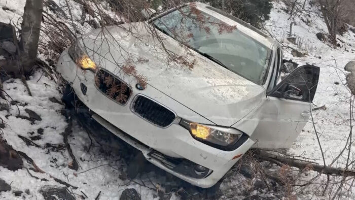 Caught on dashcam: Driver nearly causes head-on crash in American Fork Canyon, zooms away