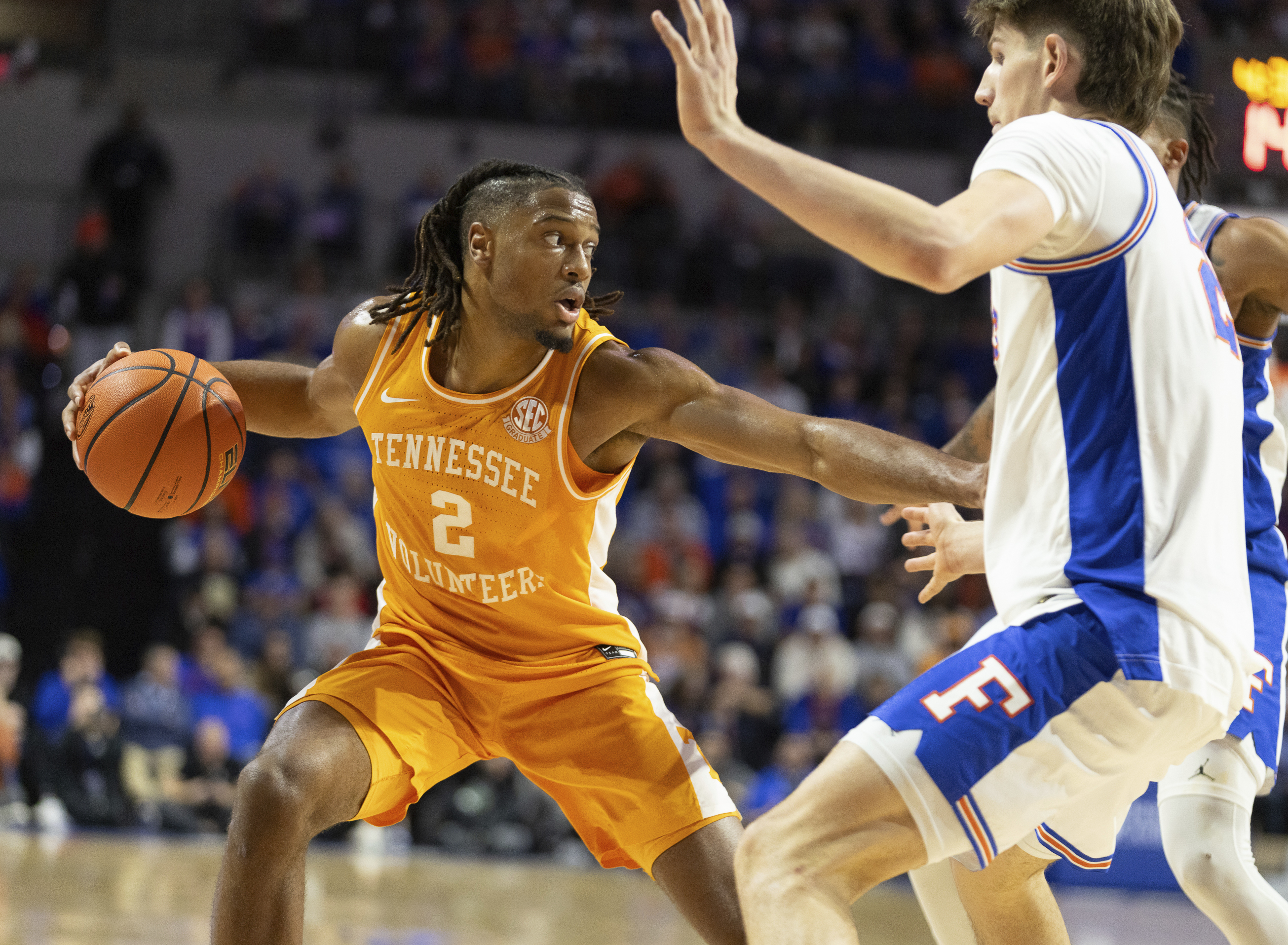 'This is good for us': No. 1 Tennessee falls by 30 to No. 8 Florida, becoming last unbeaten to lose