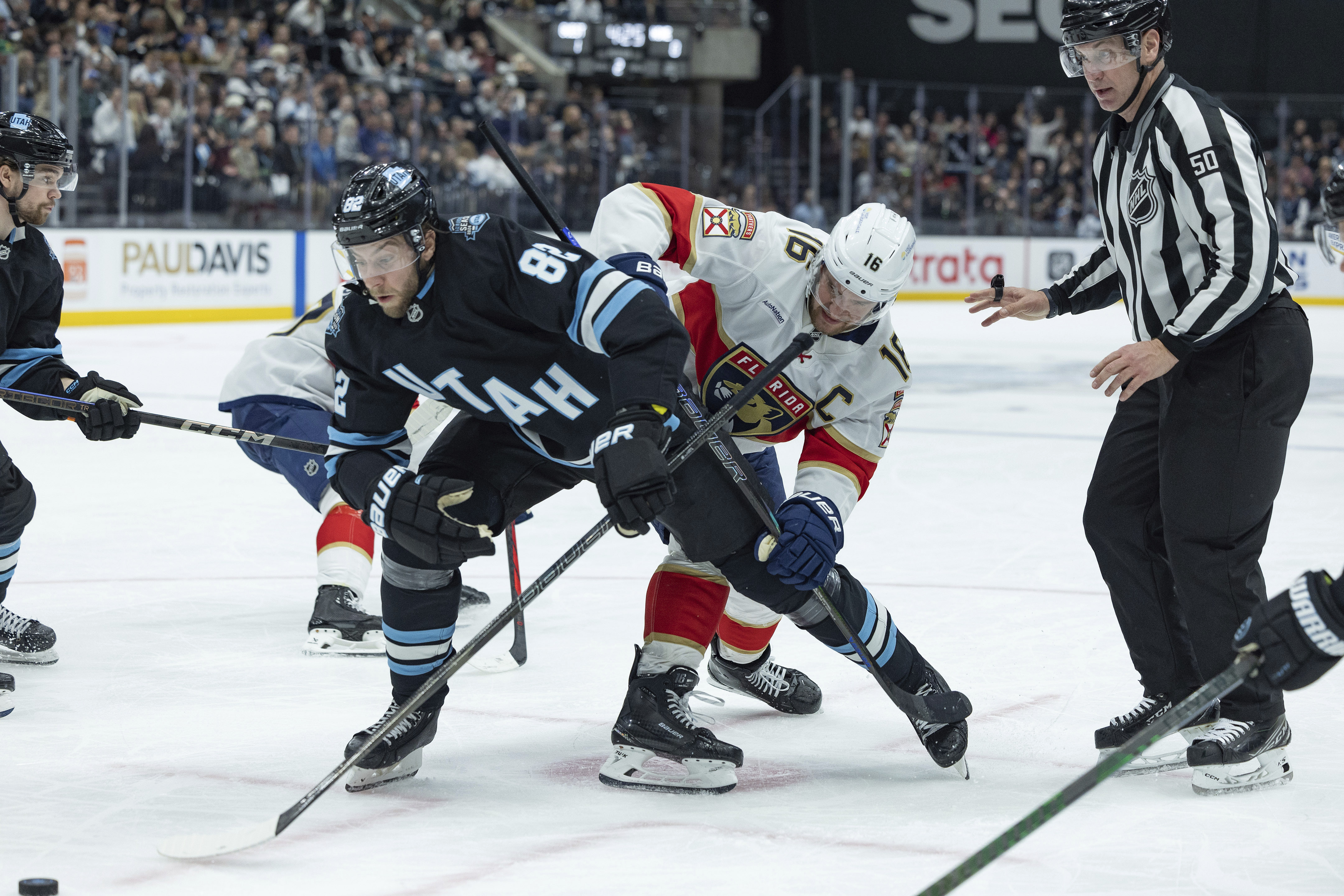 Kevin Stenlund gets Stanley Cup ring — and into a fight — as Florida beats Utah HC