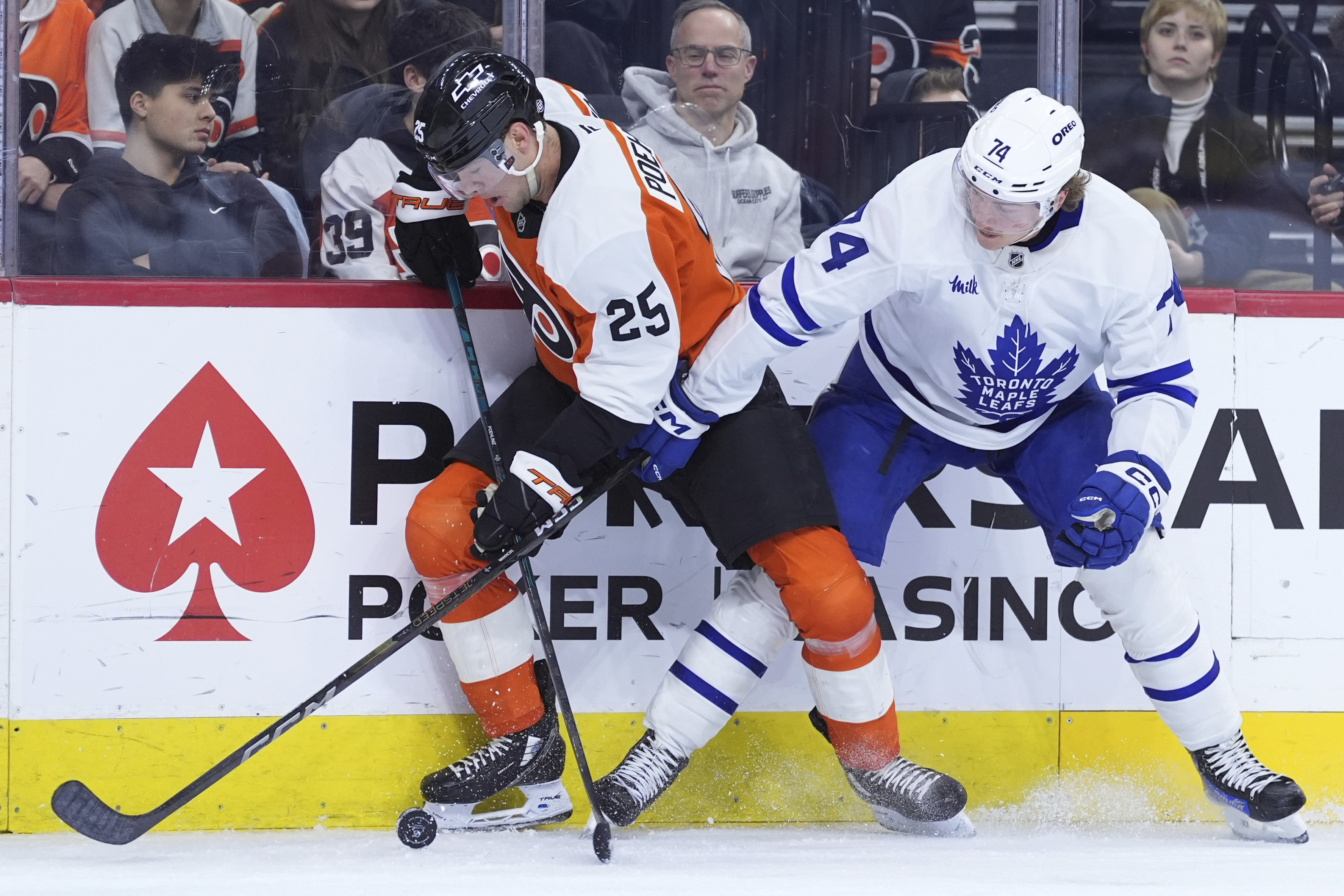 Flyers celebrate youth hockey program created by Ed Snider