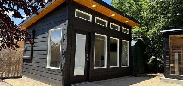 4 reasons to build a backyard office