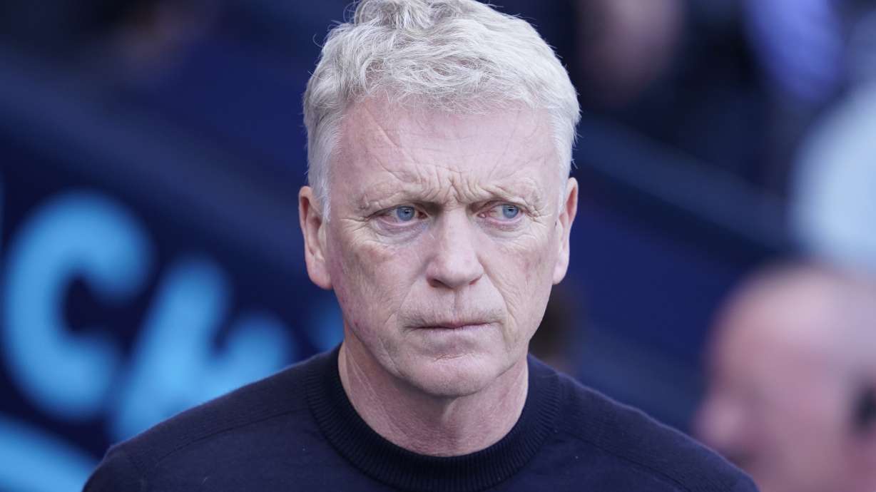 FILE - West Ham's manager David Moyes attends the start of the English Premier League soccer match between Manchester City and West Ham United at the Etihad Stadium in Manchester, England, Sunday, May 19, 2024.