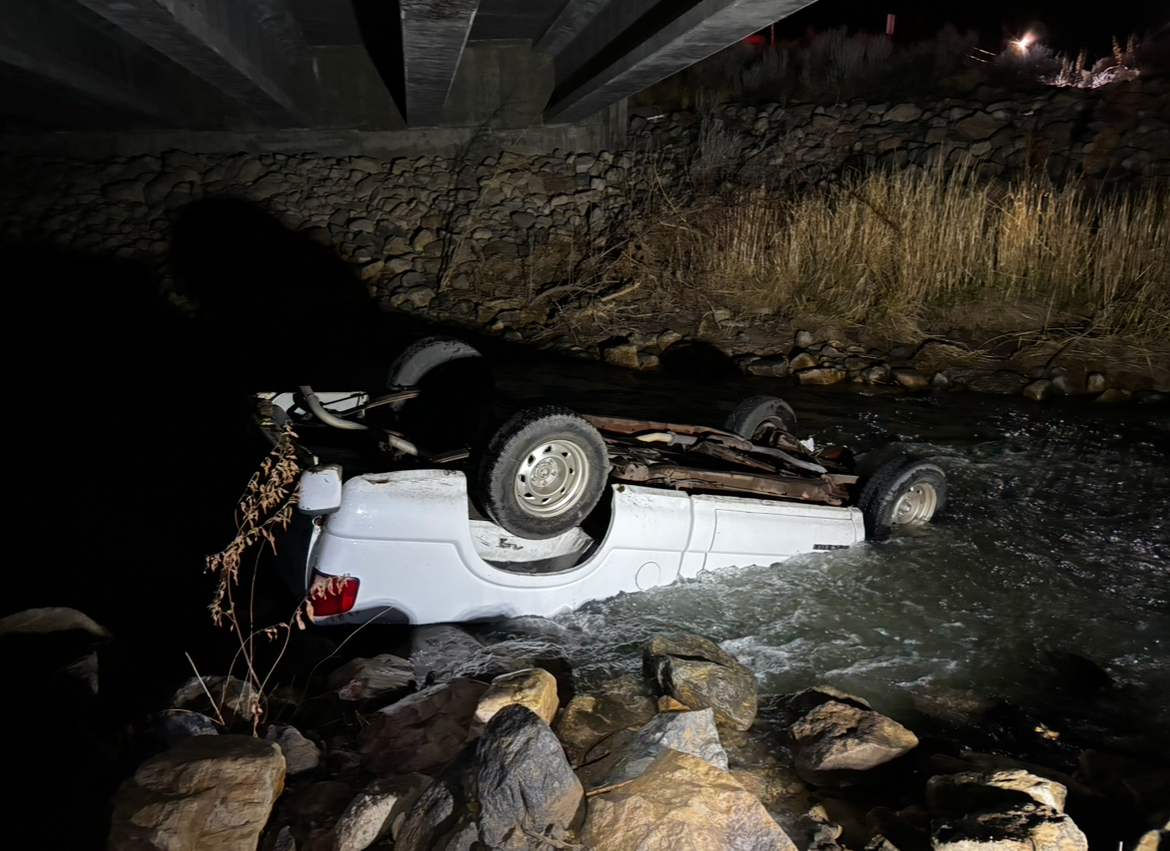 Spanish Fork residents plunge into freezing river to rescue man after crash