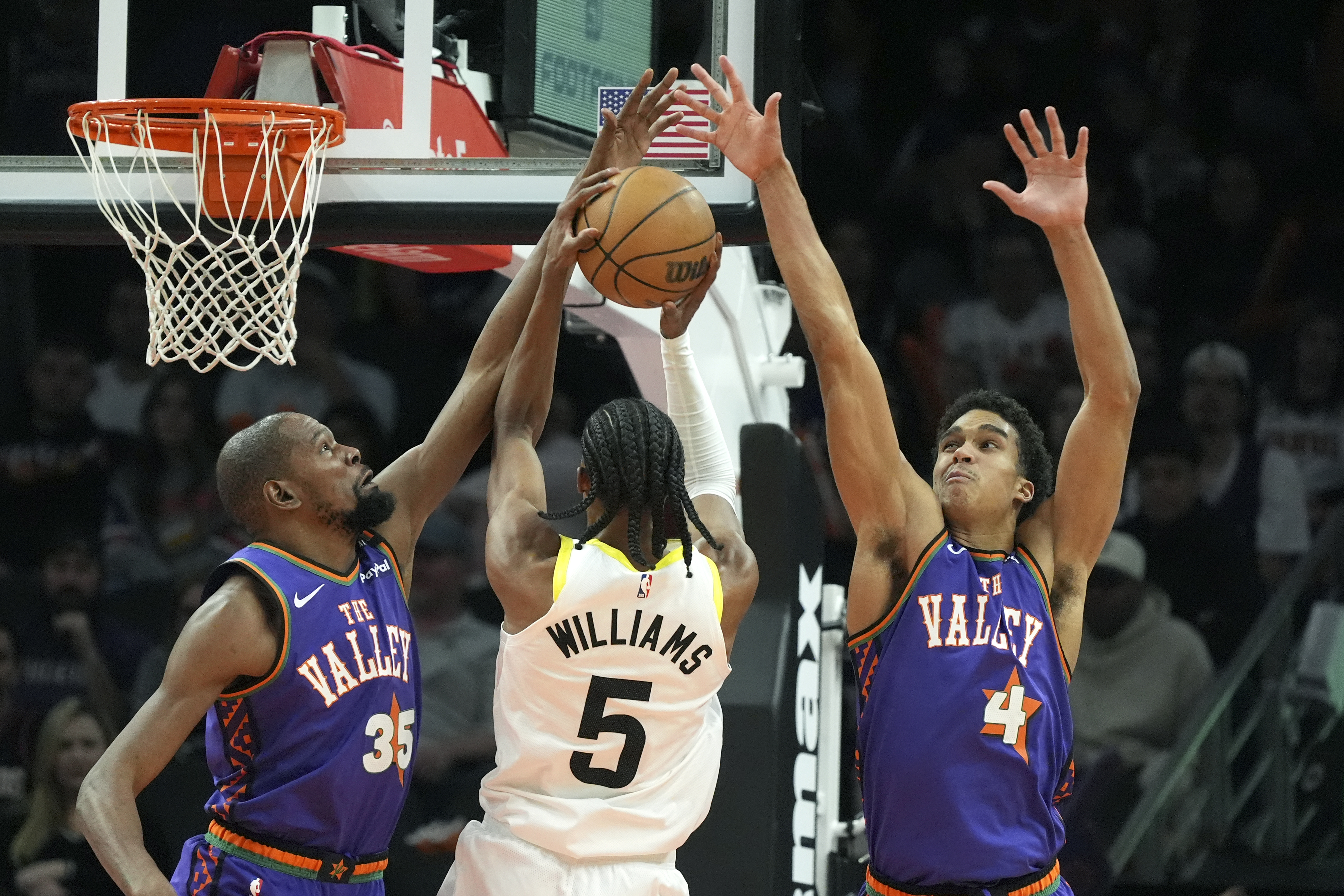 Cody Williams plays one of his best games of season in Jazz loss to Suns