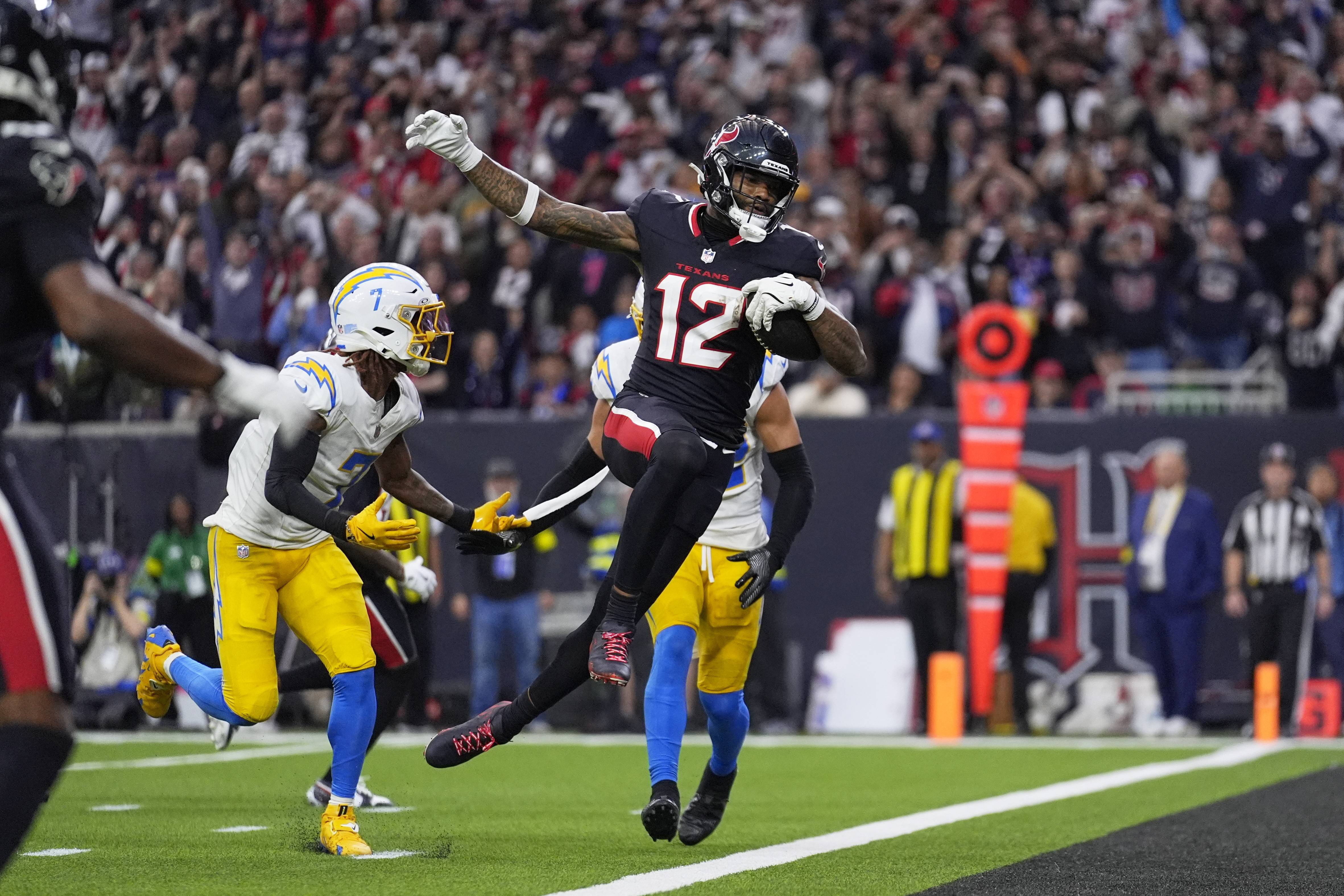 Texans intercept Herbert a career-high 4 times in a 32-12 win over Chargers  in wild-card playoff | KSL.com