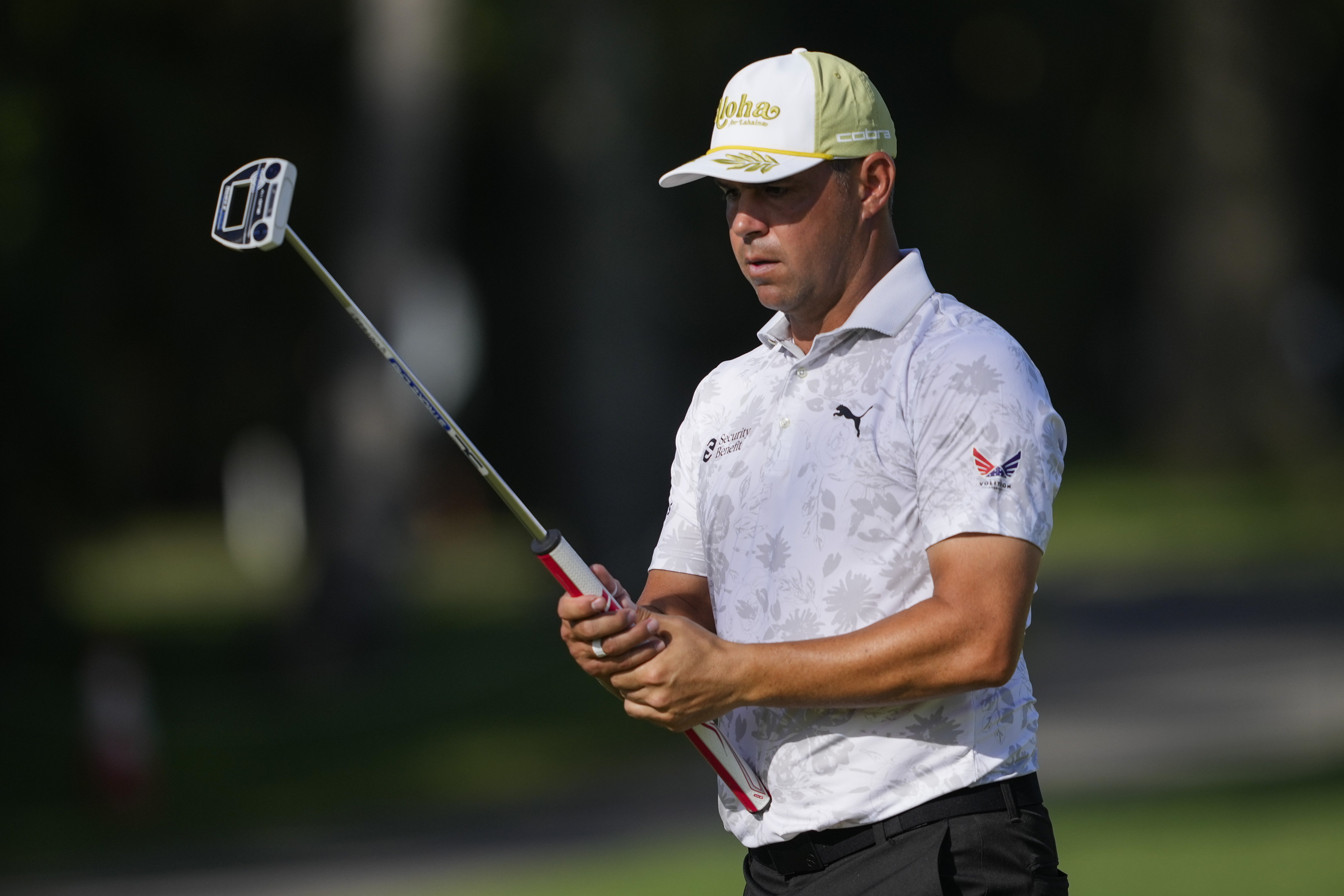 Gary Woodland had a surprise passenger on his island flight to Hawaii