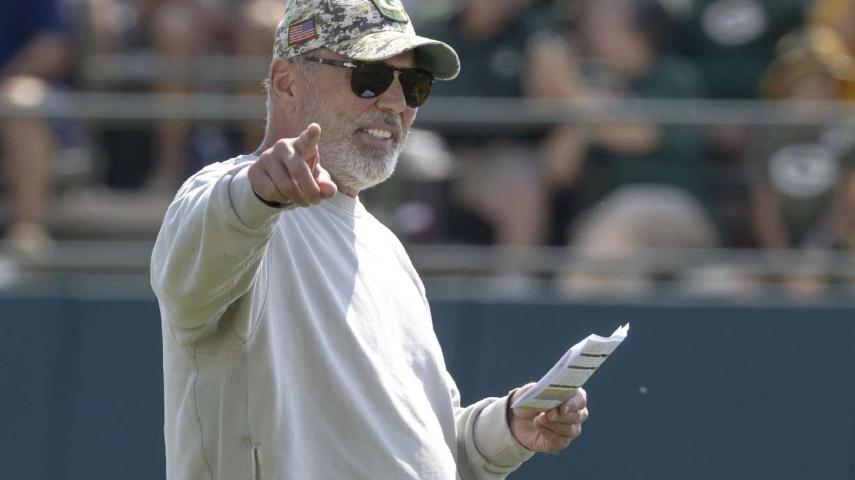 FILE - Green Bay Packers quarterbacks coach Tom Clements directs players during NFL football training camp Saturday, July. 27, 2024, in Green Bay, Wis.