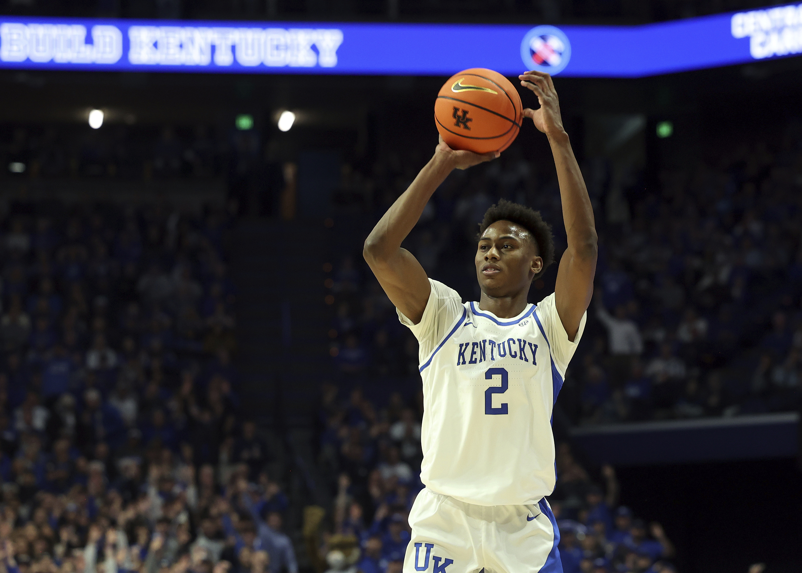 Robinson scores 22 points to lead No. 8 Kentucky over No. 11 Texas A&M, 81-69