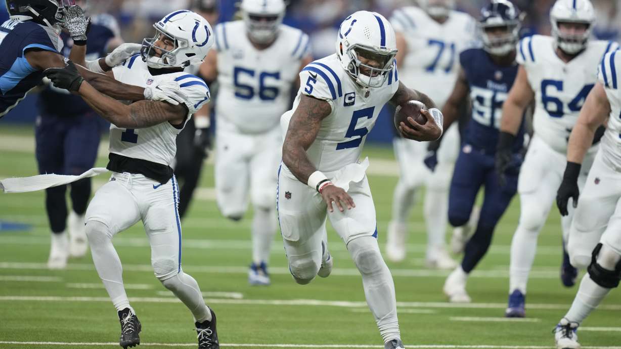 Indianapolis Colts quarterback Anthony Richardson (5) runs the ball during the first half of an NFL football game against the Tennessee Titans, Sunday, Dec. 22, 2024, in Indianapolis.