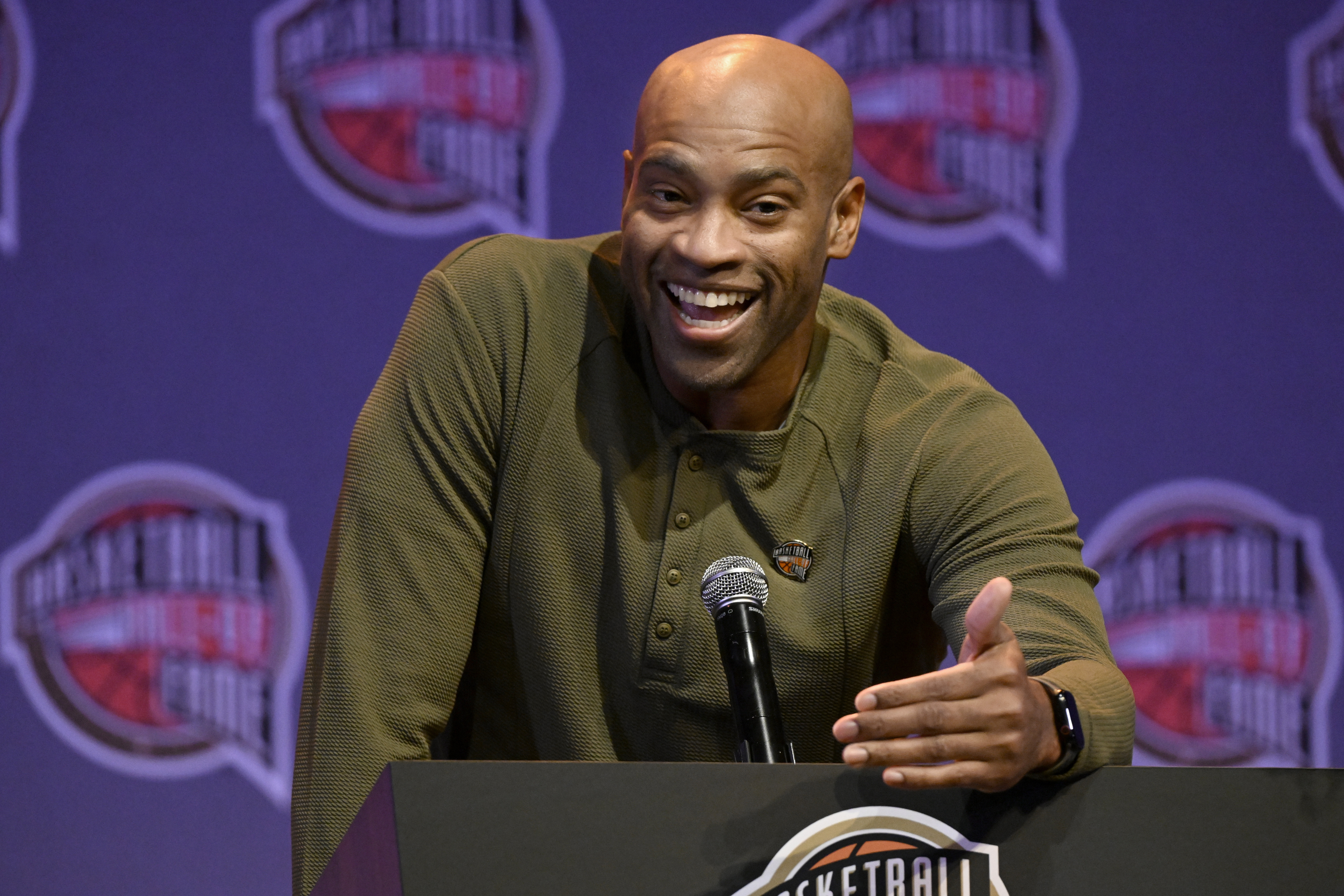 FILE FILE - Basketball Hall of Fame Class of 2024 inductee Vince Carter speaks at a hall of fame news conference at Mohegan Sun, Oct. 12, 2024, in Uncasville, Conn.