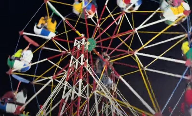 Have You Seen This? Human-powered Ferris wheel