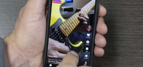 Top Politics story anchor