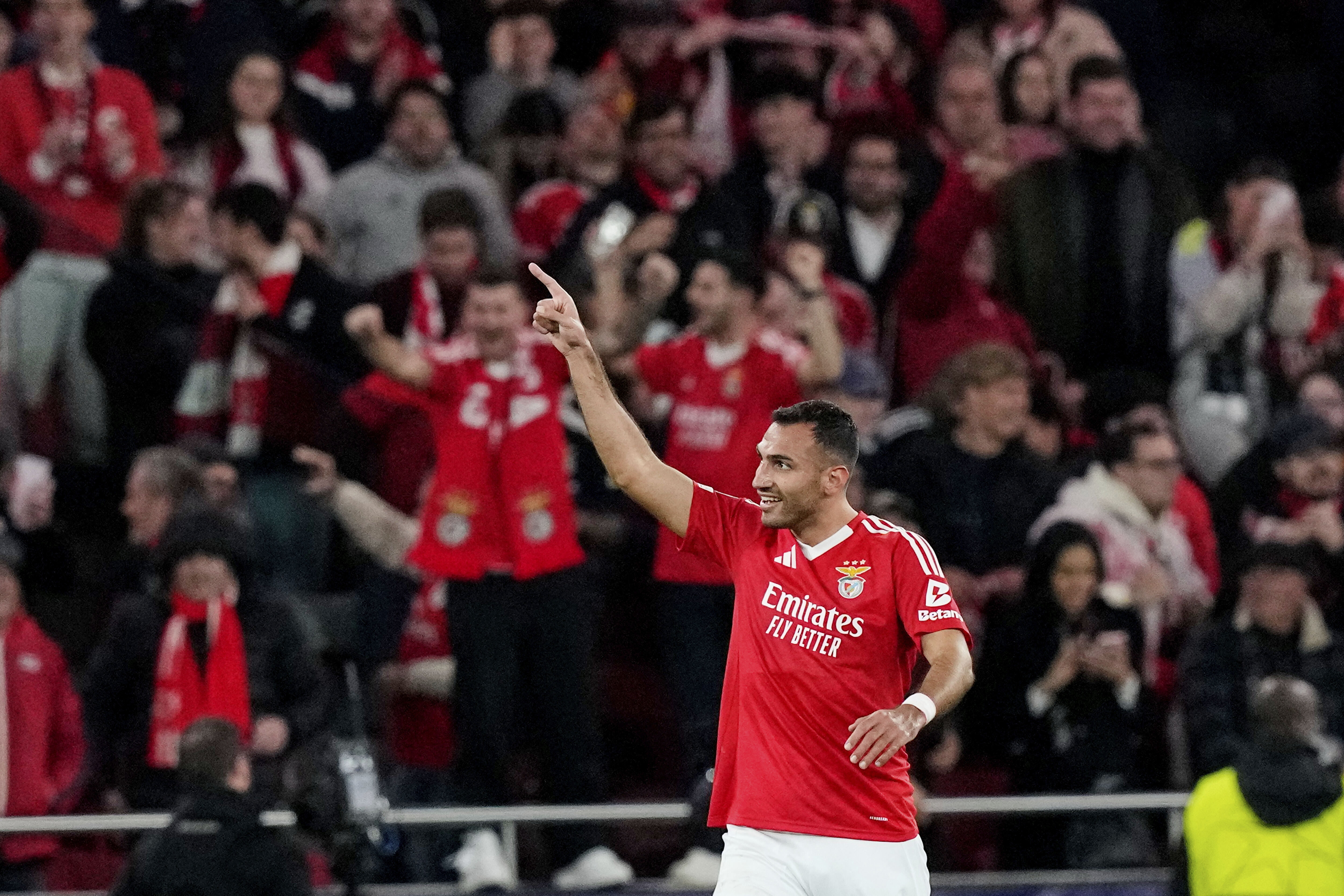 Benfica forward Pavlidis scores quick hat trick against Barcelona in Champions League