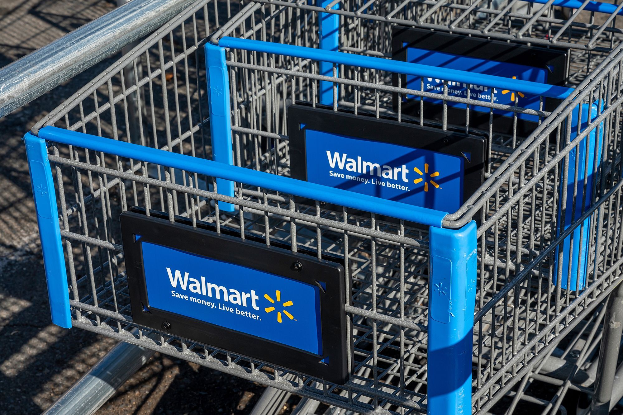 Walmart will pay more than $600K a year to some top managers