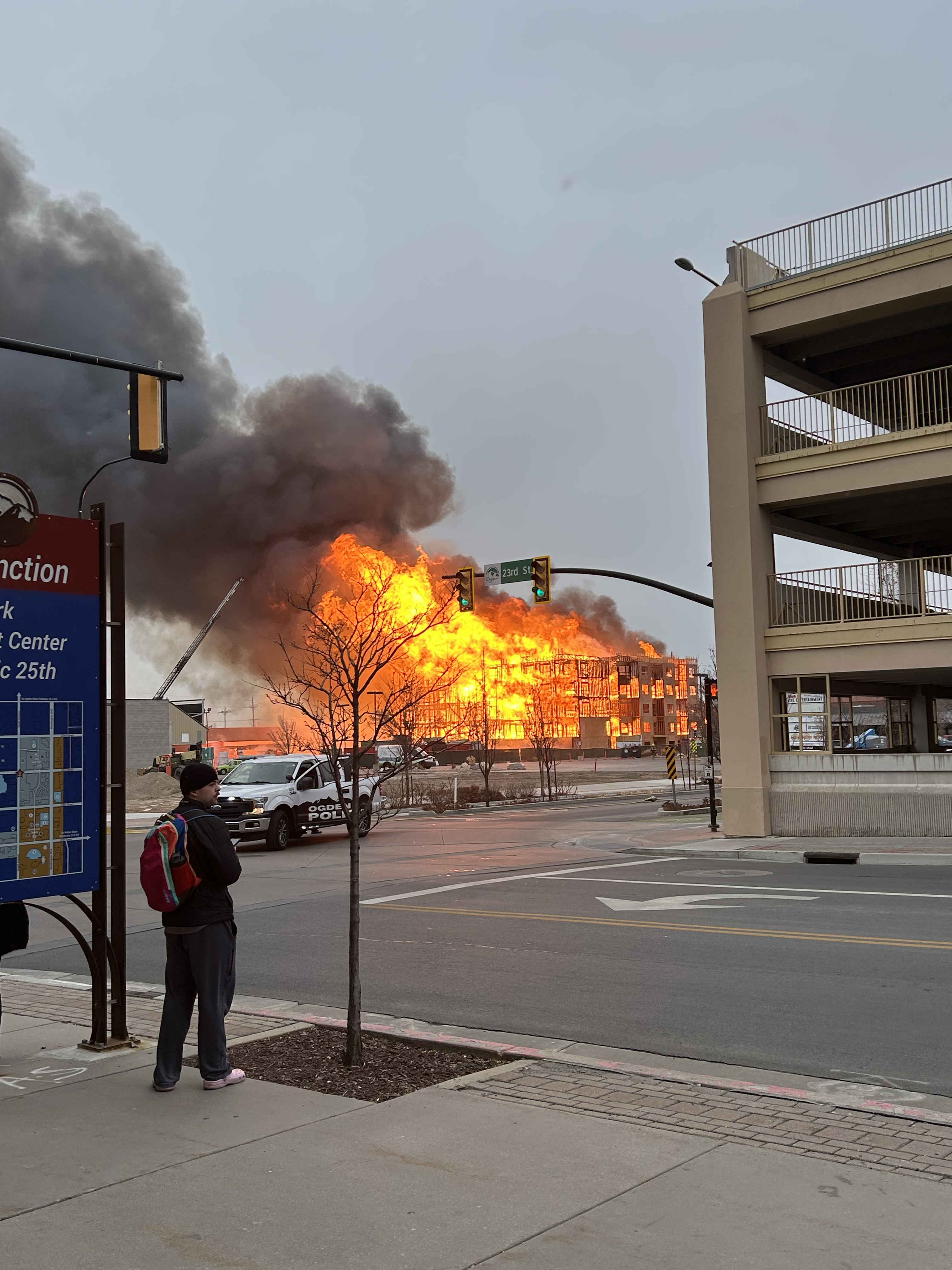 Crews fight fire at 5-story apartment complex under construction in Ogden