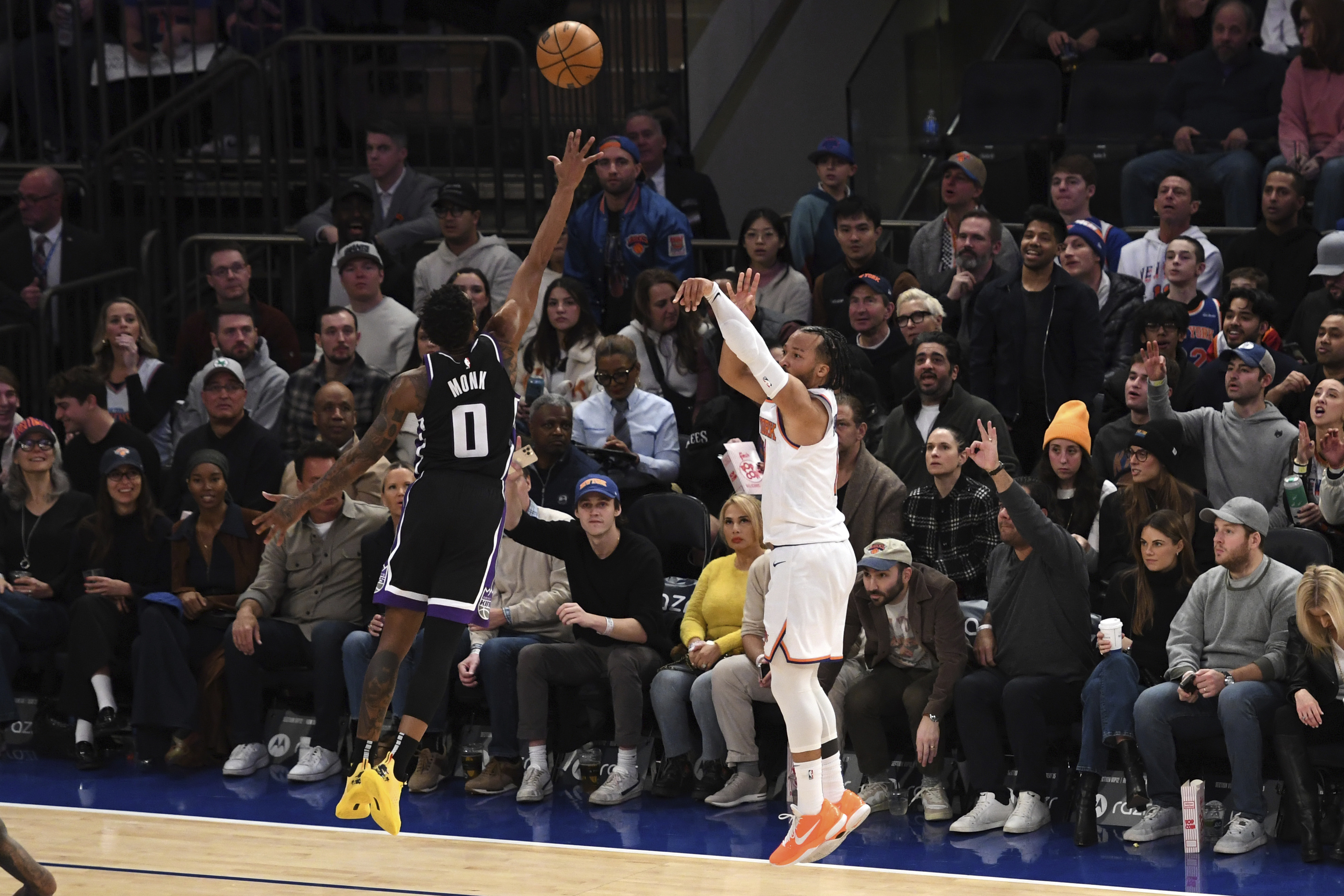 Knicks get four 20-point scorers, another triple-double from Hart in 143-120 victory over Kings