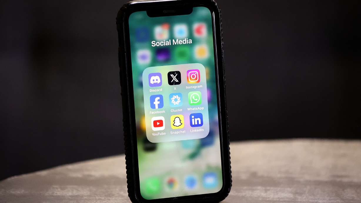 Tech group sues to block Utah’s law requiring age verification to download apps Tech group sues to block Utah’s law requiring age verification to download apps