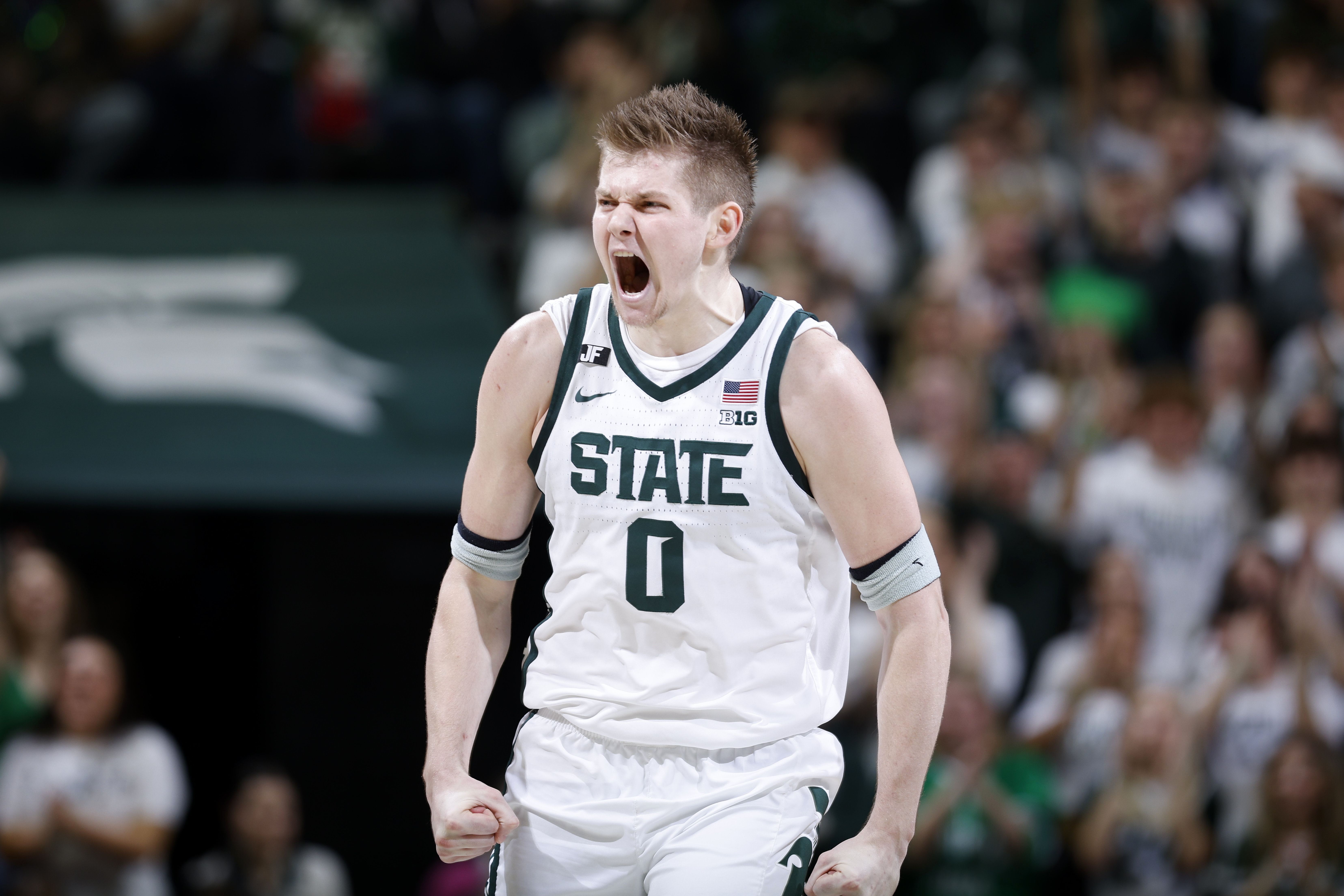 No. 7 Michigan St tops Minnesota 73-51, wins 13 in row for 1st time since 2018-19 Final Four season