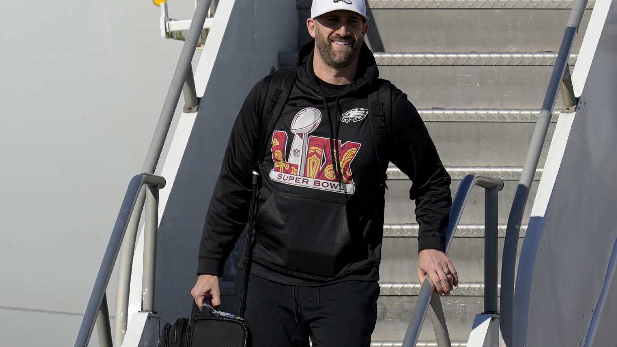 Philadelphia Eagles head coach Nick Sirianni arrives at New Orleans international airport, Sunday, Feb. 2, 2025, in Kenner, La. ahead of the NFL Super Bowl 59 football game between the Philadelphia Eagles and the Kansas City Chiefs.