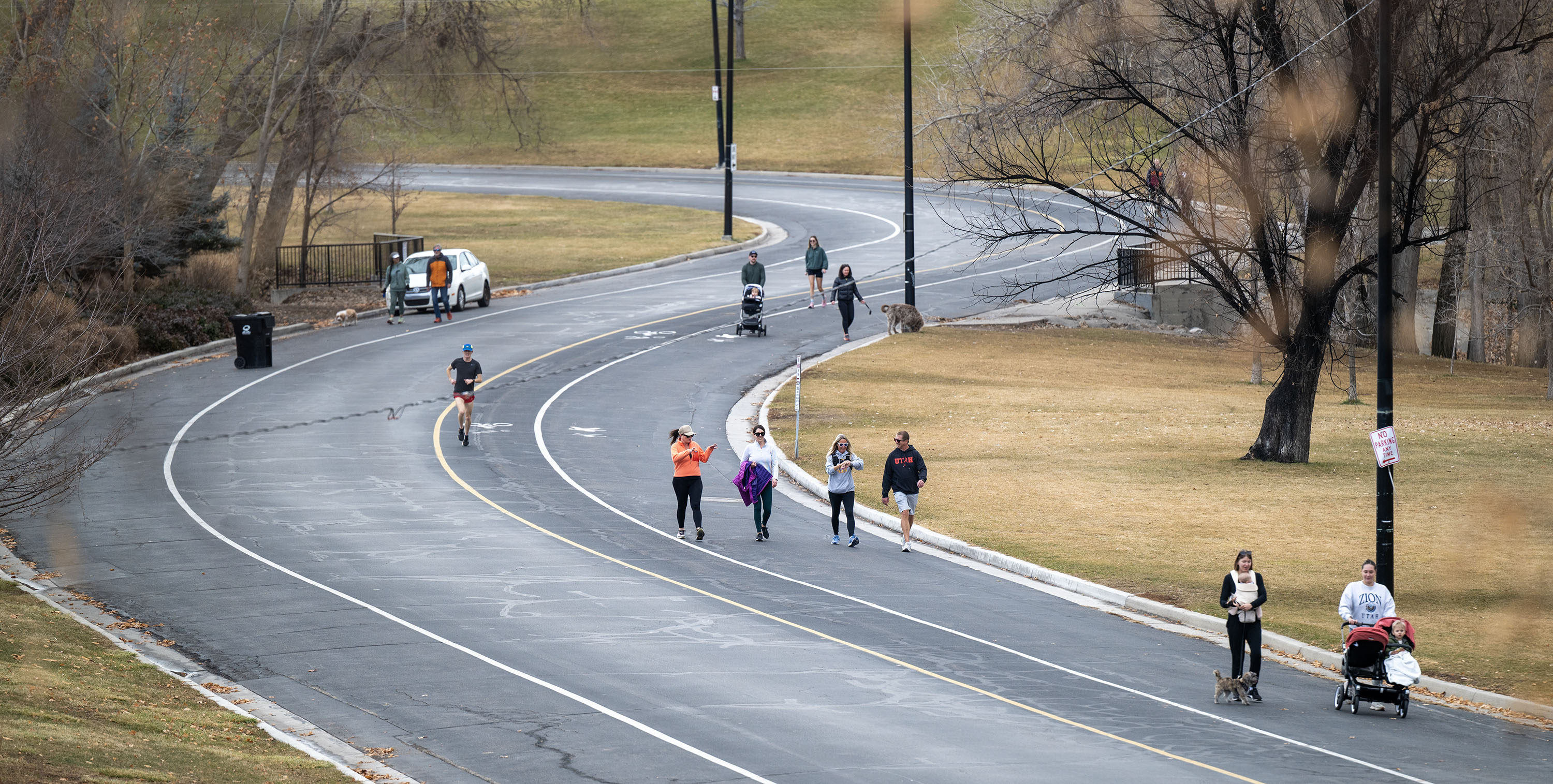 Record-breaking warmth, windy conditions forecast this week