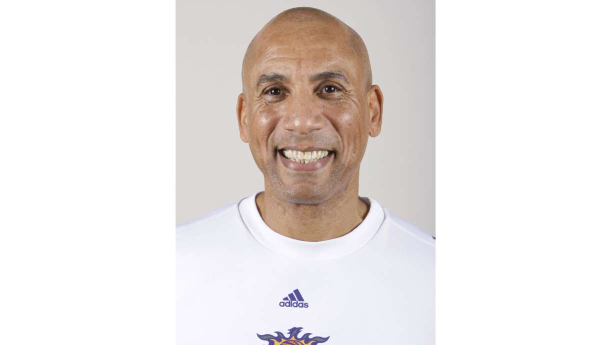 FILE - Phoenix Suns assistant coach John Shumate during Suns media day Monday, Sept. 28, 2009, in Phoenix.