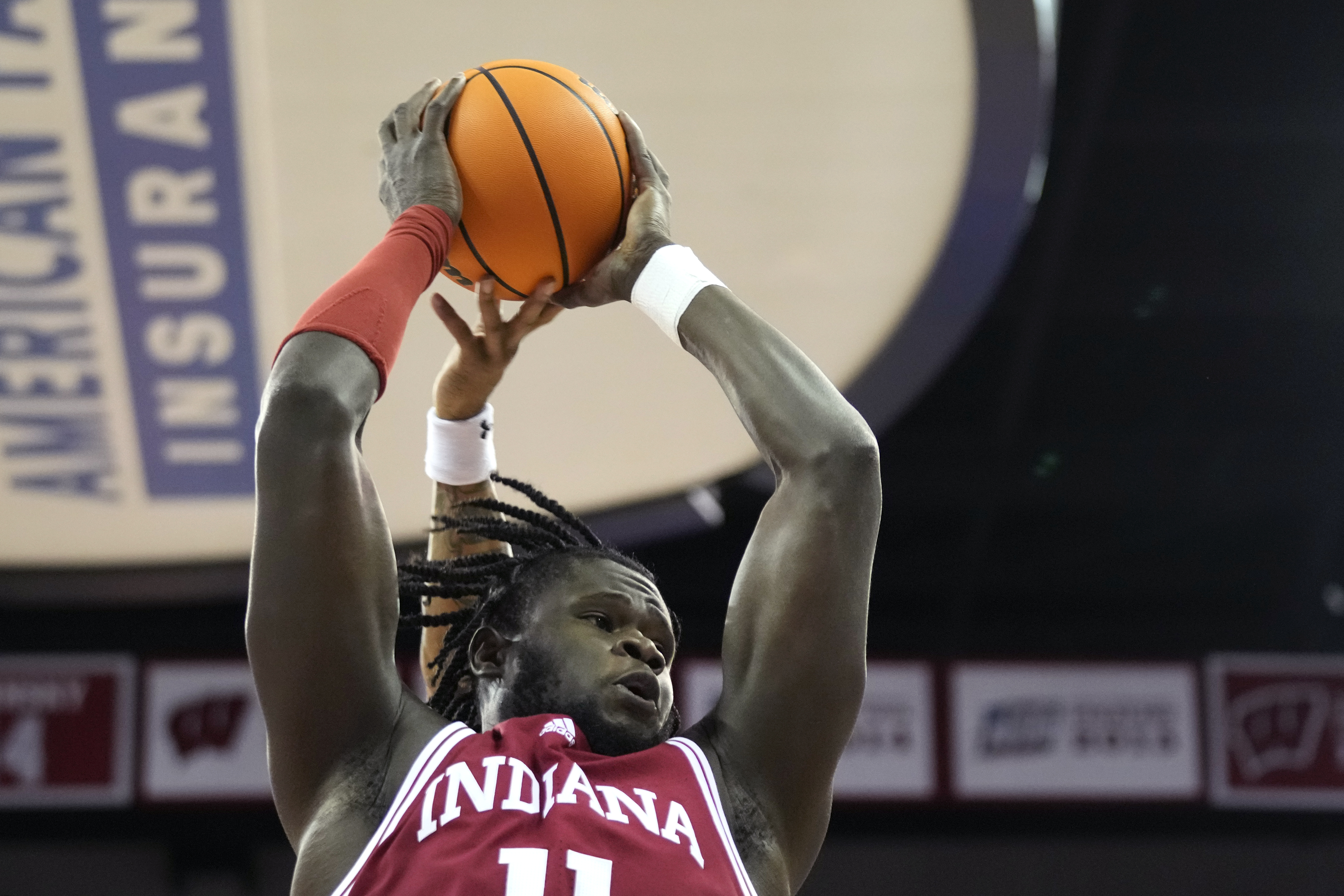 No. 21 Wisconsin breezes past Indiana 76-64 to beat Hoosiers in Madison for 21st straight time