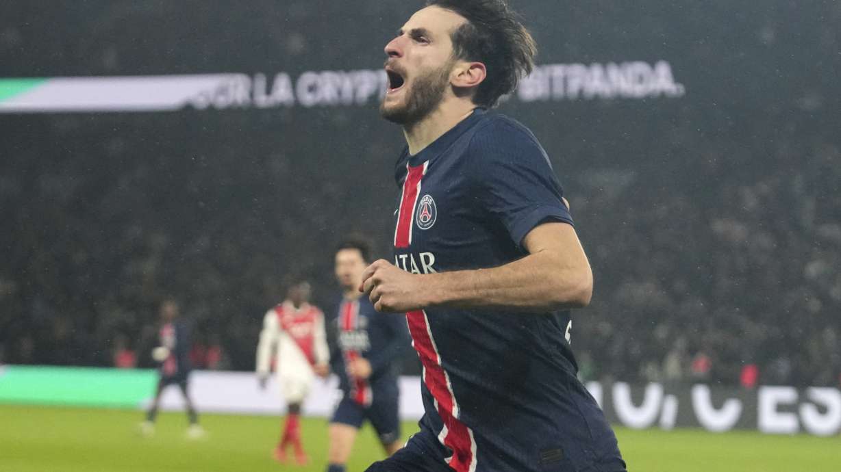 Kvaratskhelia scores his first PSG goal as Ligue 1 leader routs Monaco | KSL.com