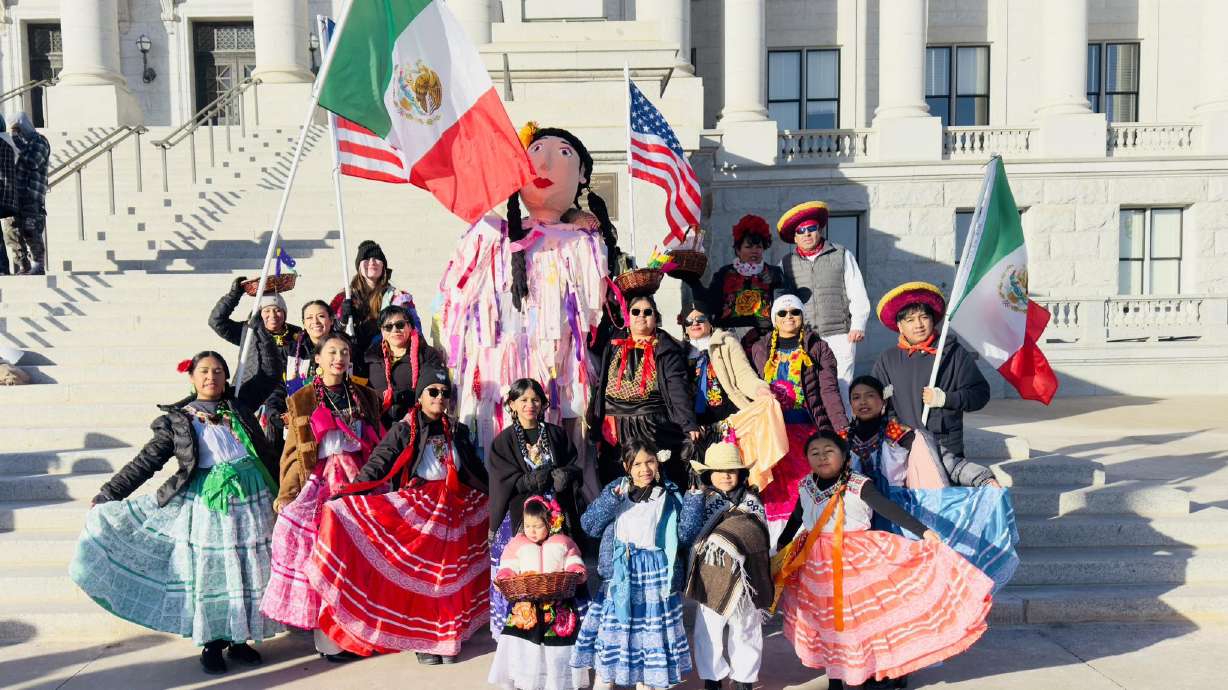 Members of Oaxaca en Utah join together at the state Capitol.