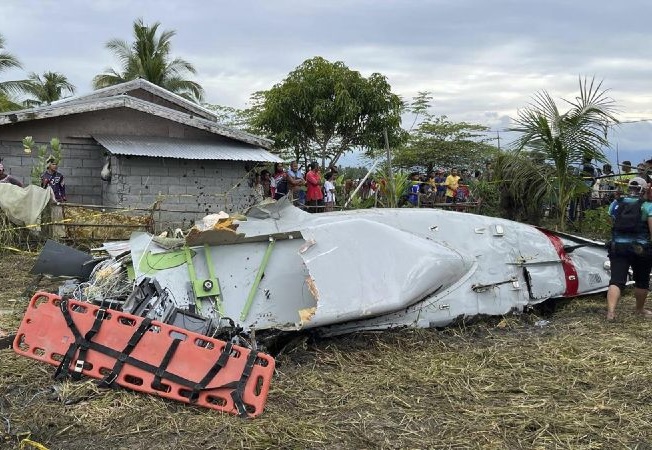 US Marine from California identified as 1 of 4 people killed in Philippines plane crash