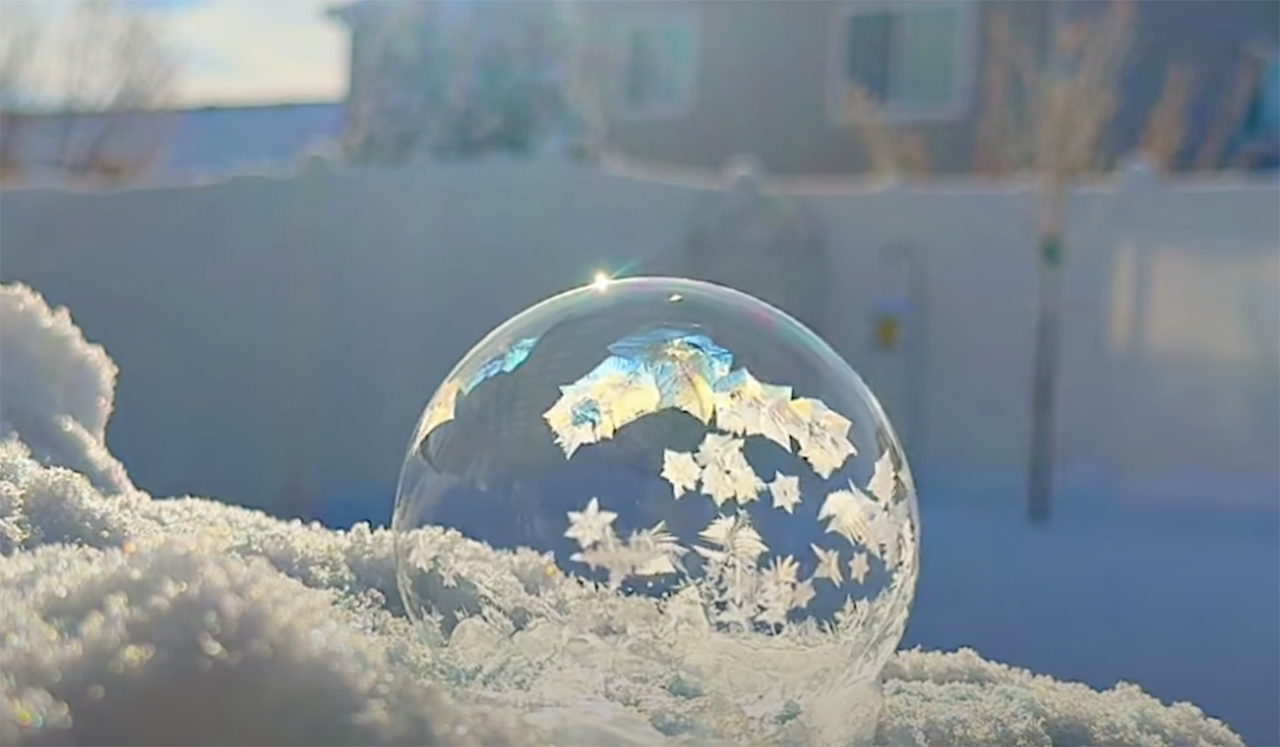 A Colorado family's frozen soap bubbles showcase stunning ice crystals.