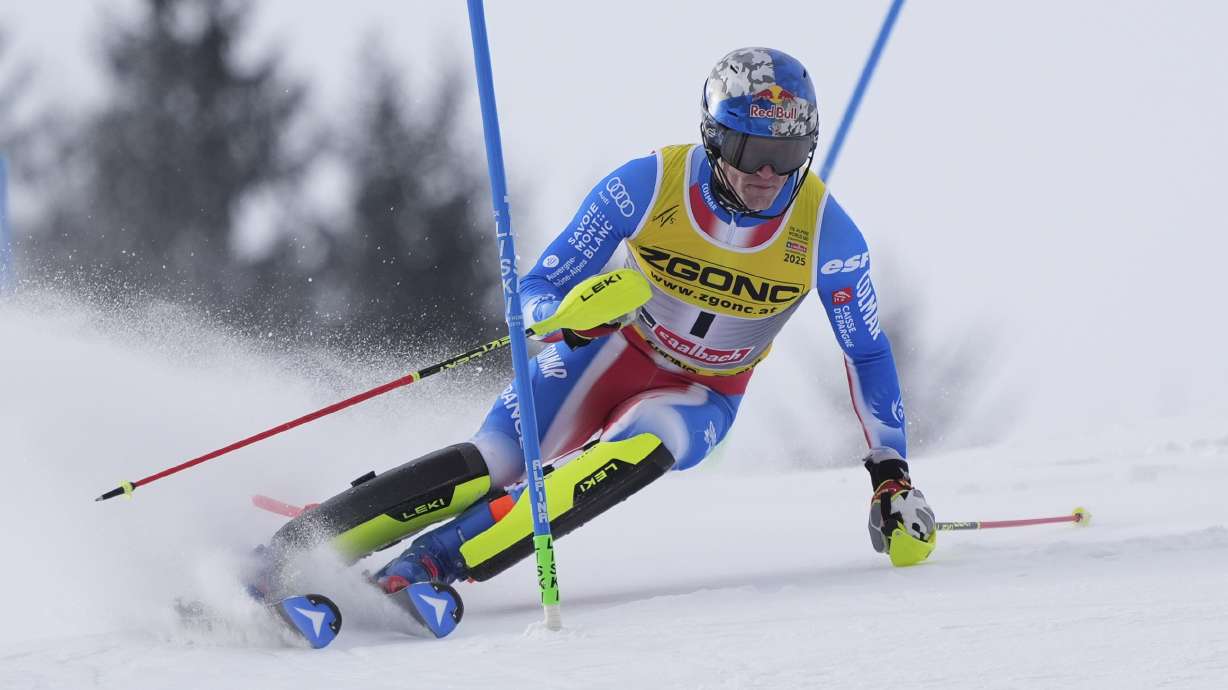 France's Clement Noel competes in a men's slalom, at the Alpine Ski World Championships, in Saalbach-Hinterglemm, Austria, Sunday, Feb. 16, 2025.