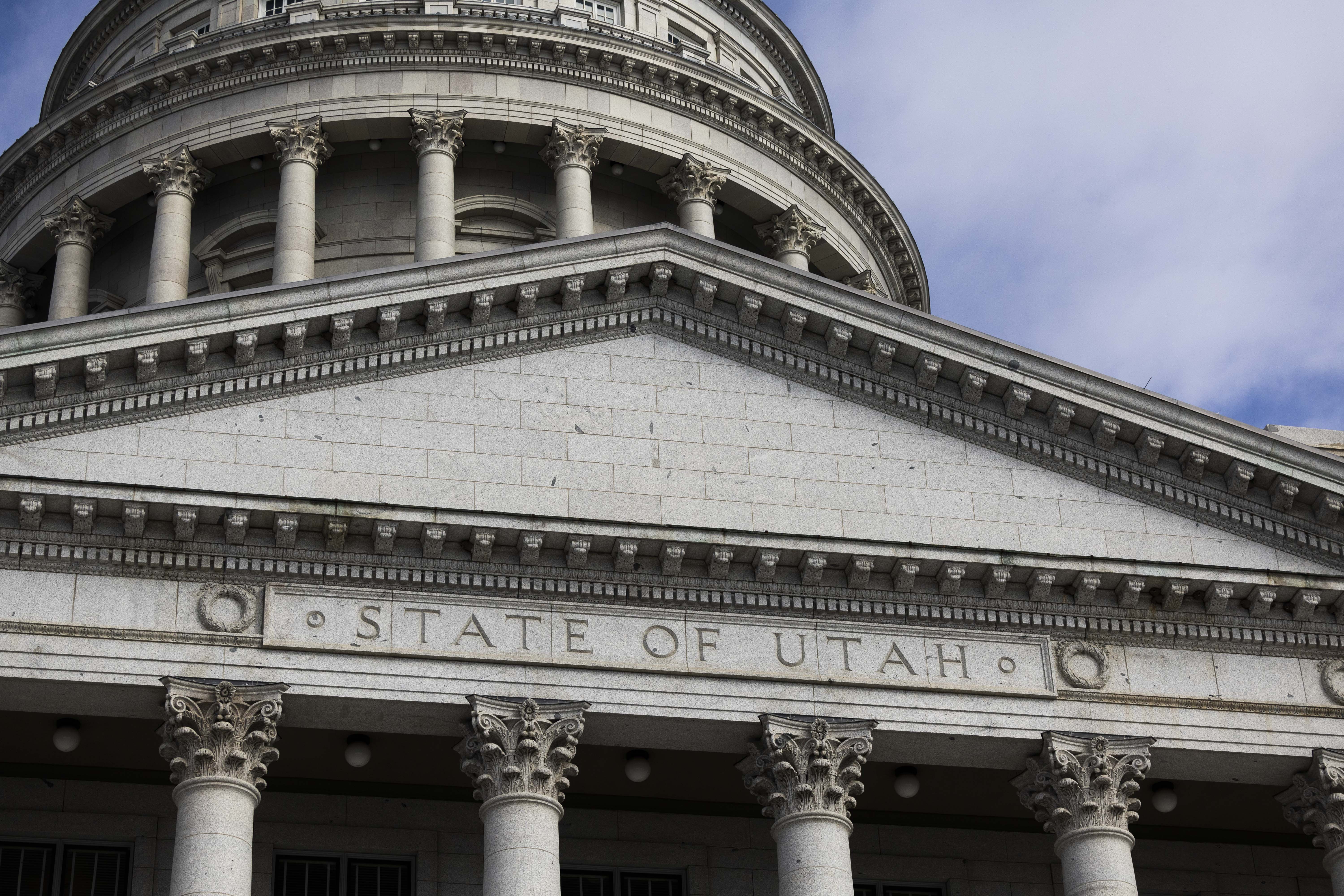 Utah lawmakers approve bill critics say will make public records more expensive