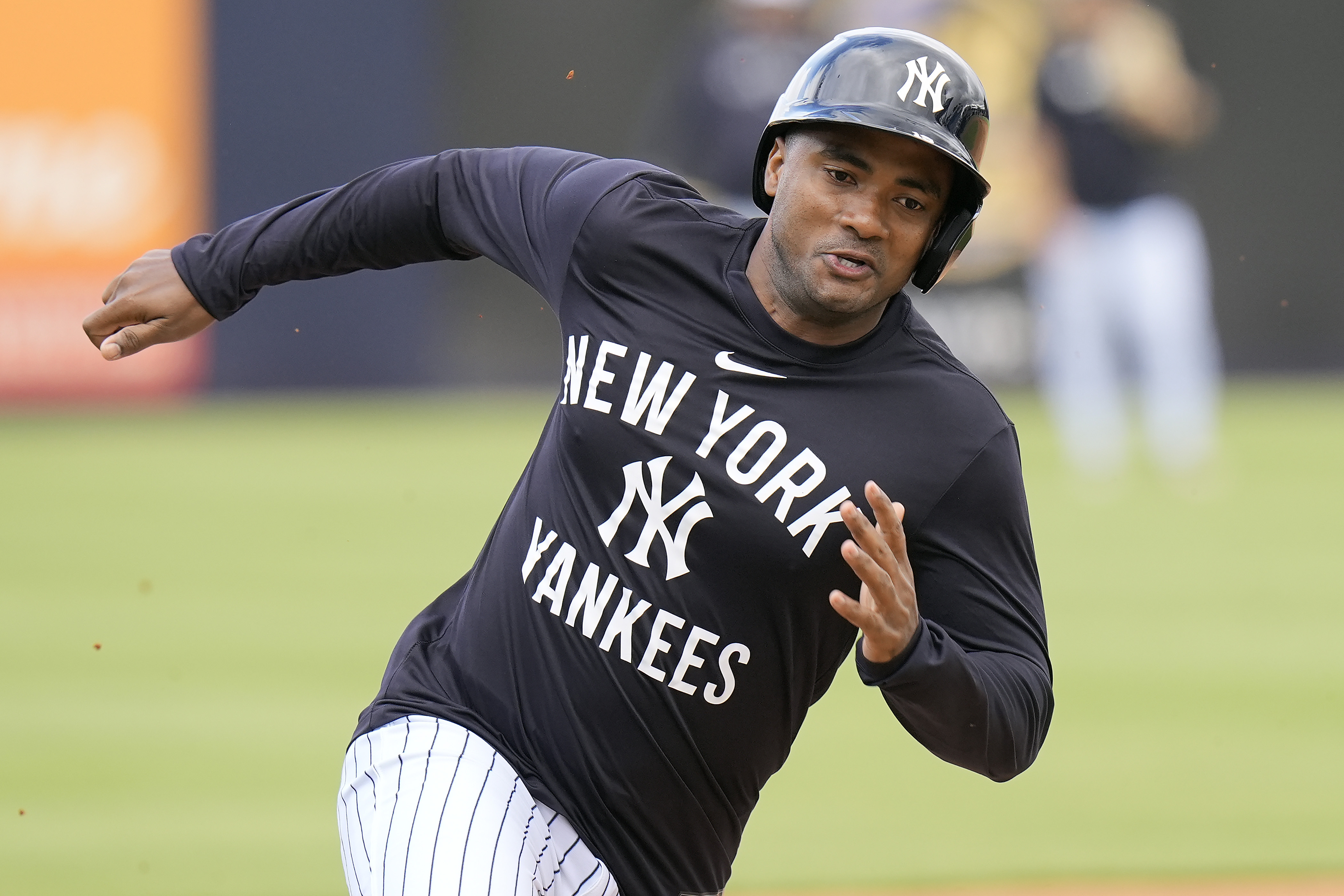 New York Yankees infielder Pablo Reyes runs around the bases during a spring training baseball workout Thursday, Feb. 20, 2025, in Tampa, Fla.