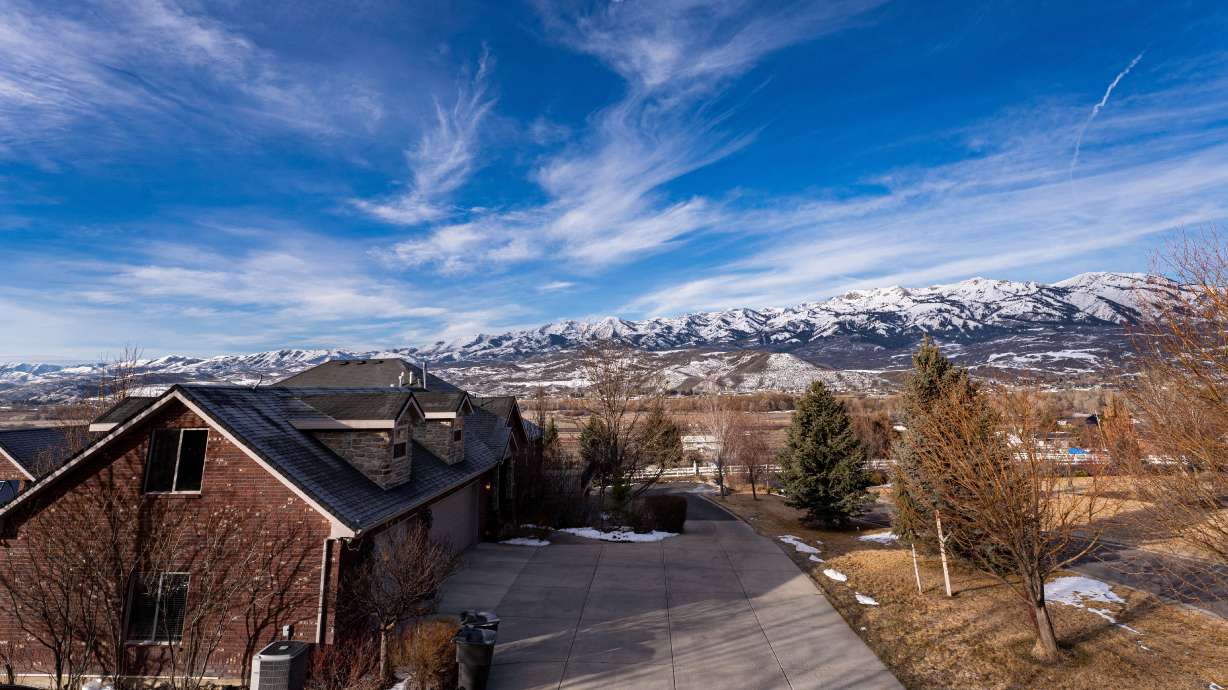 Choosing a building lot for a home? Here are the do's and don'ts