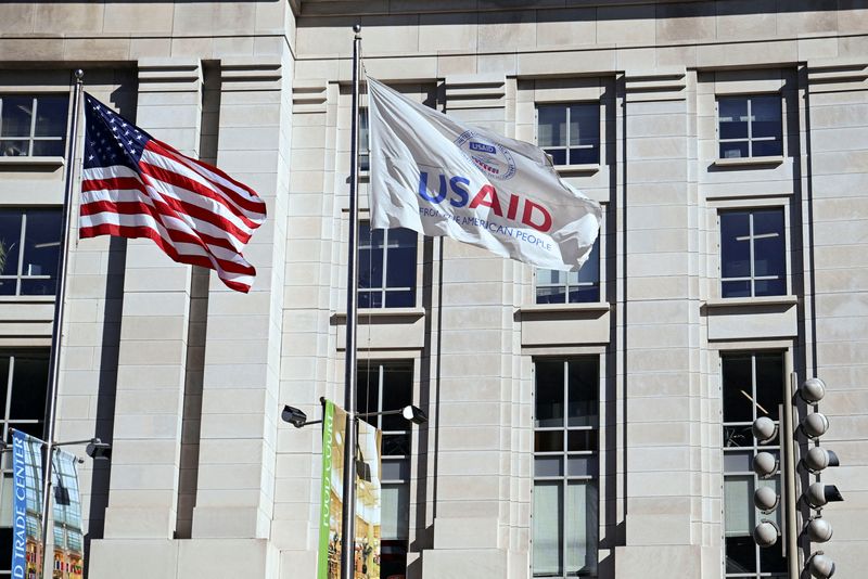 US Supreme Court temporarily allows Trump's freeze of foreign aid funding 