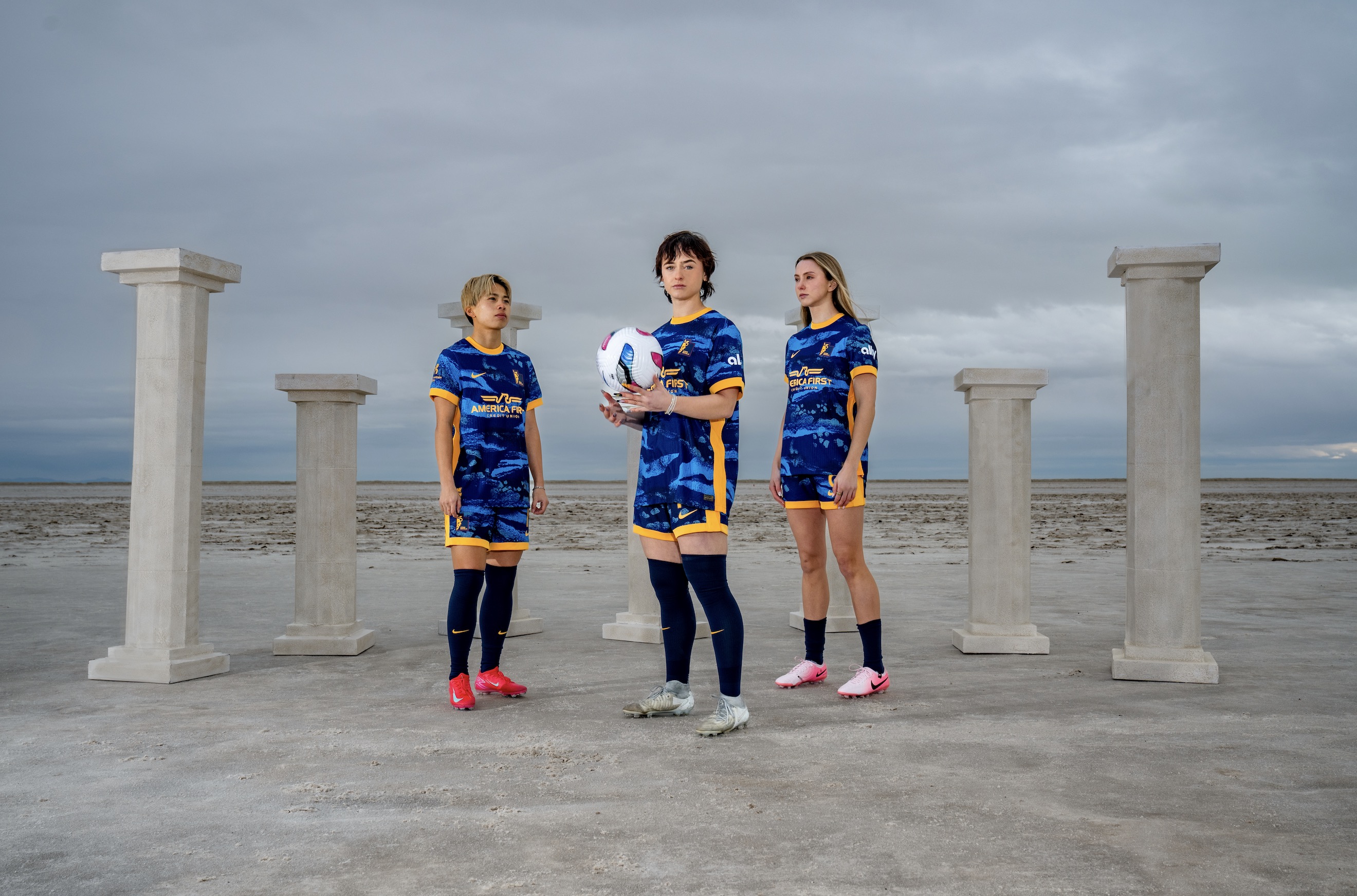 Great Salt Lake serves as an inspiration in Utah Royals' newest kit 