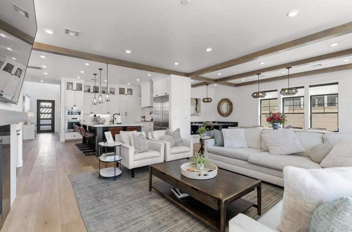 Family reunion awaits: Your perfect getaway