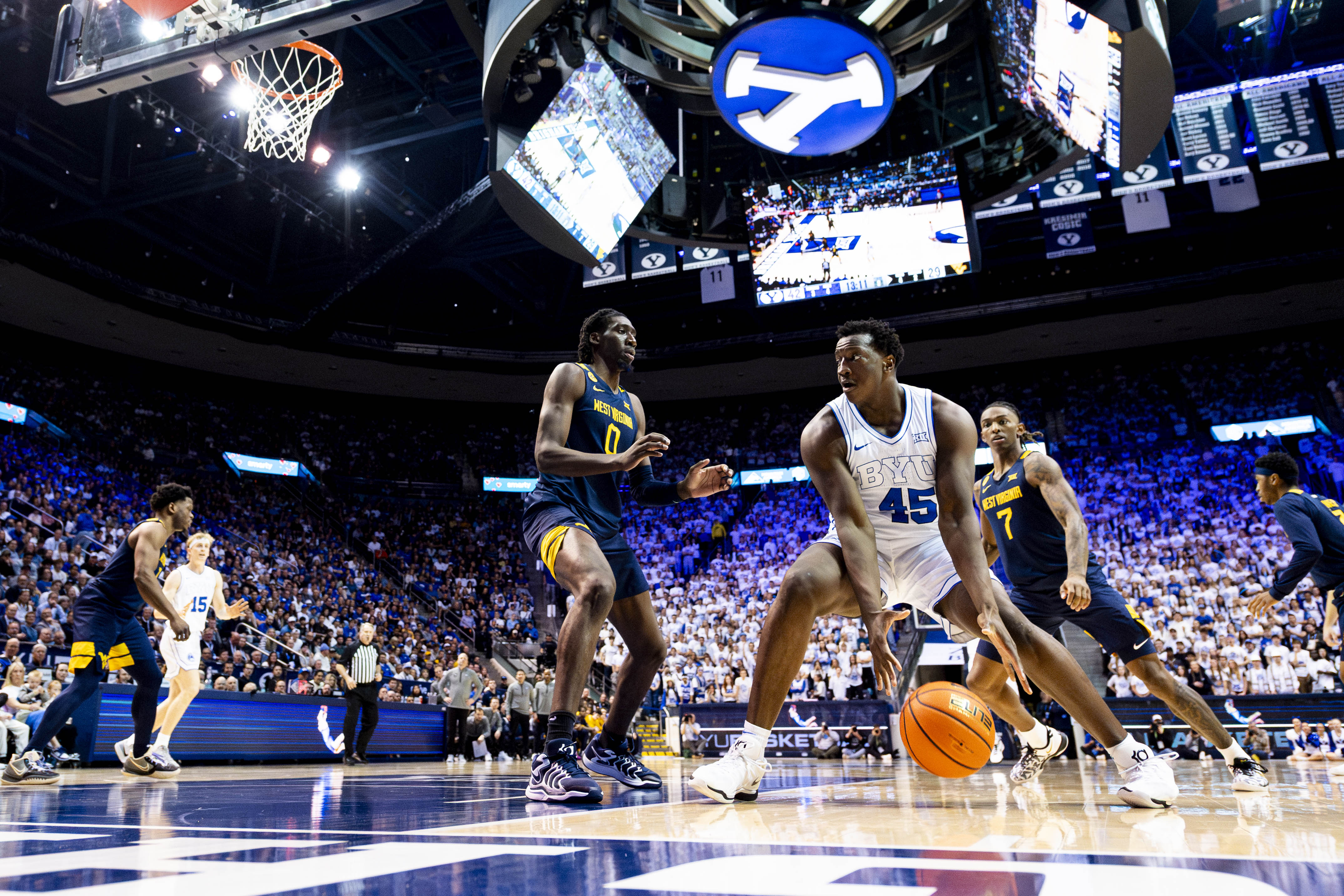 Foooouss: Traore's double-double leads No. 25 BYU by West Virginia for 6th straight win