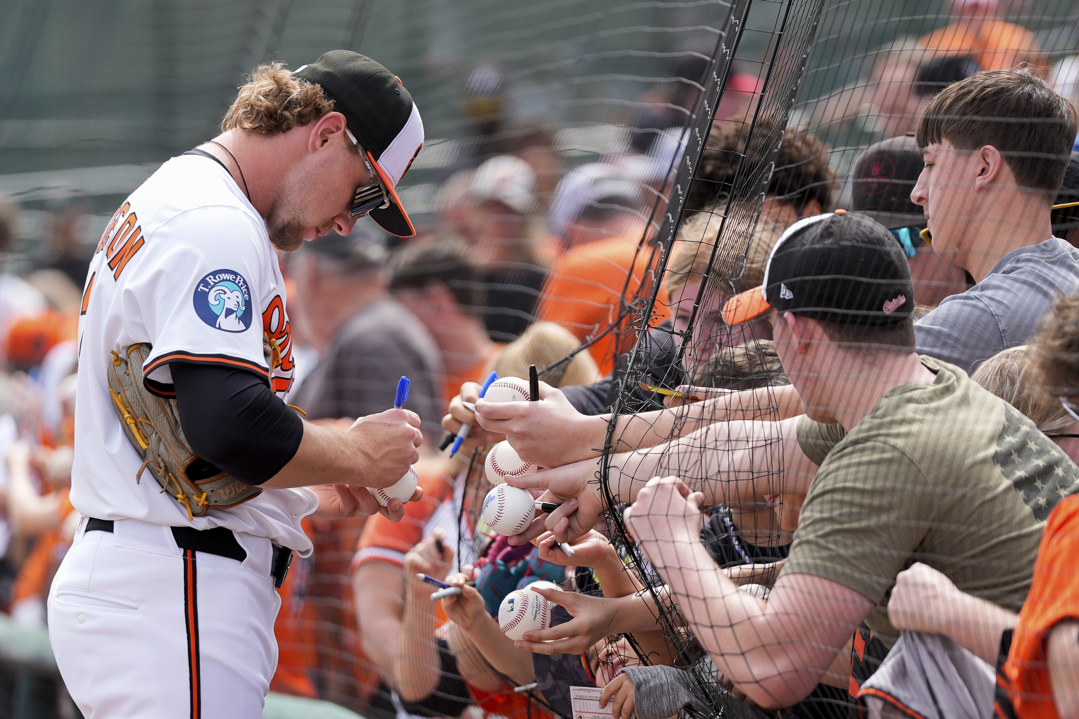 Orioles hopeful star SS Gunnar Henderson ready for season but being cautious with rib strain