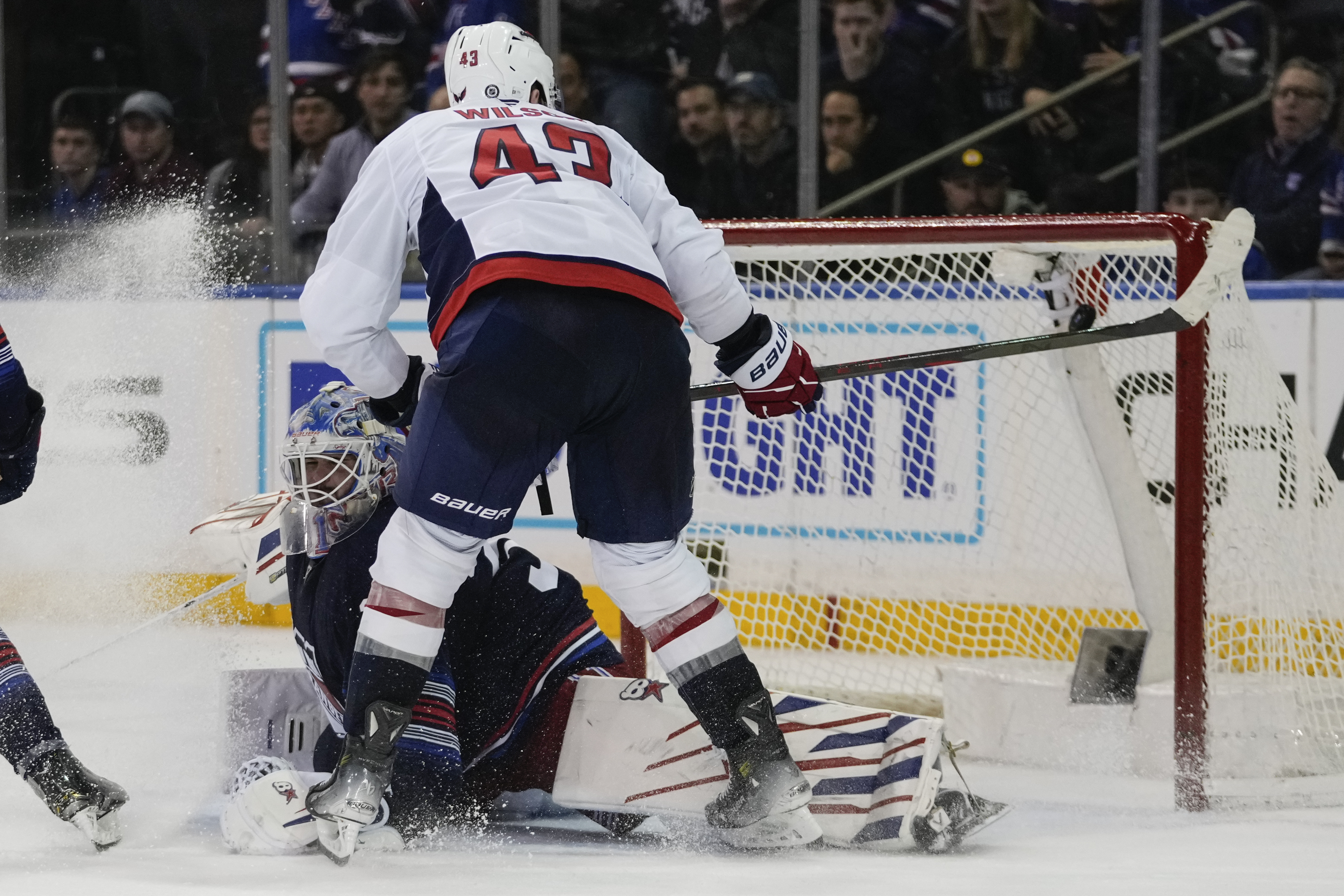 Ovechkin gets No. 885, Wilson scores in OT as Capitals beat Rangers 3-2