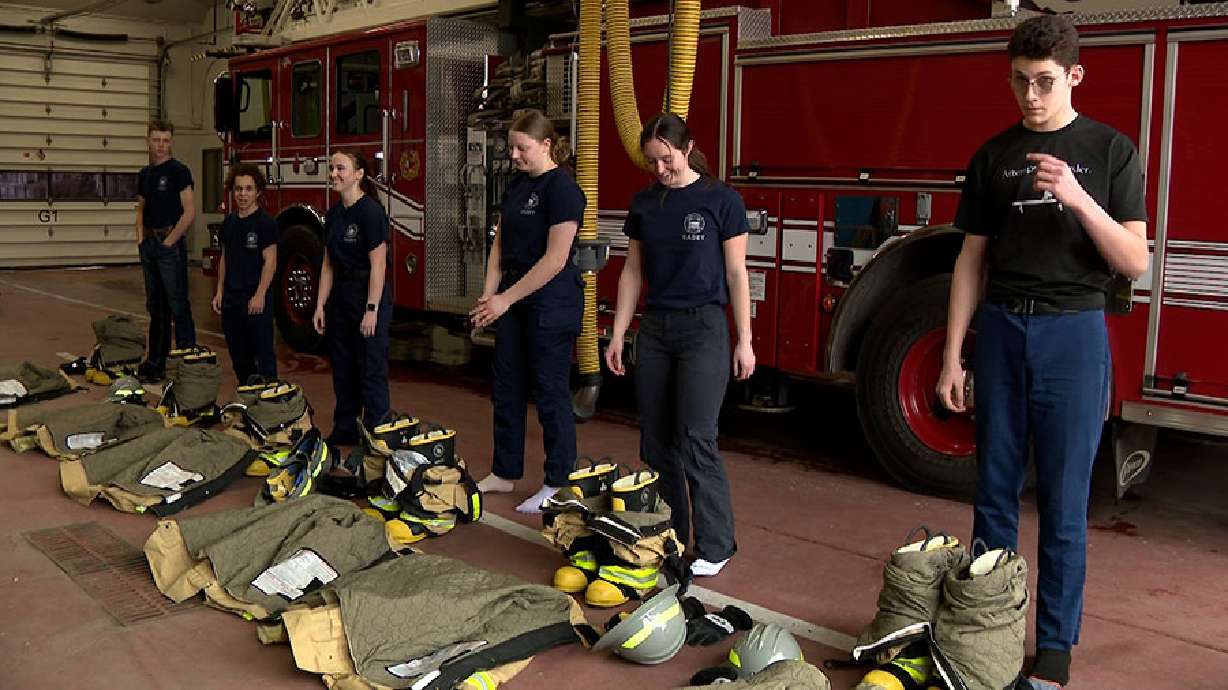 Utah high schoolers get hands-on firefighting experience through Orem ...