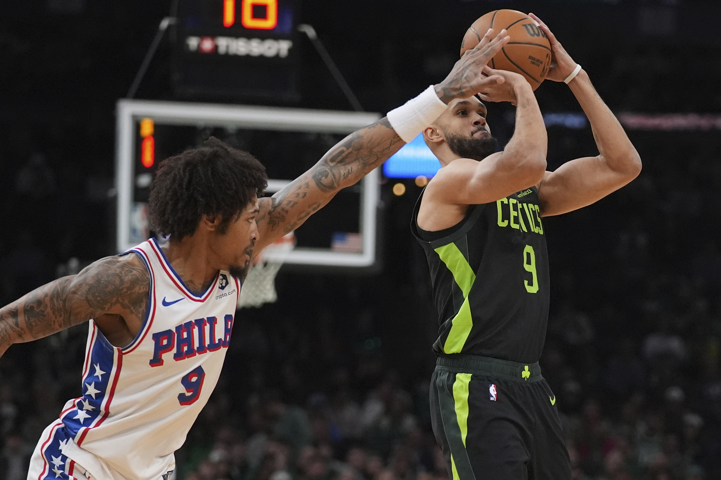 Celtics' Derrick White leaves in 1st half vs. 76ers with dental injury, returns for 2nd half