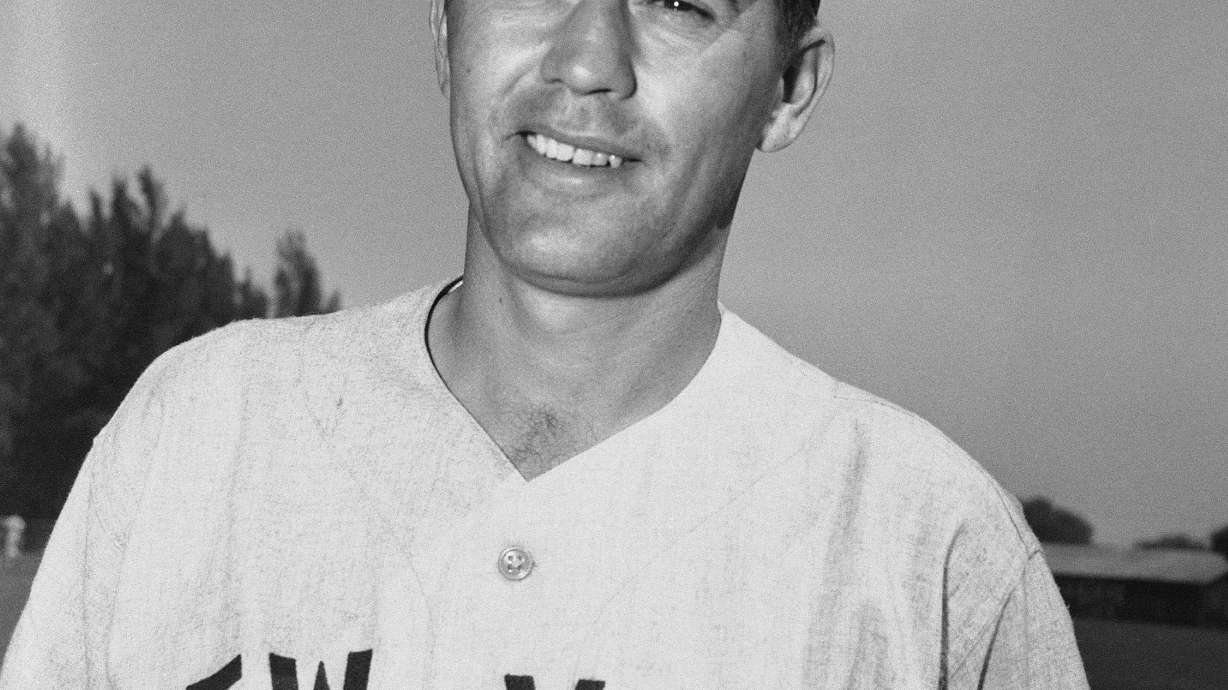FILE - New York Yankees pitcher Art Schallock is seen in St. Petersburg, Fla., March 8, 1955.