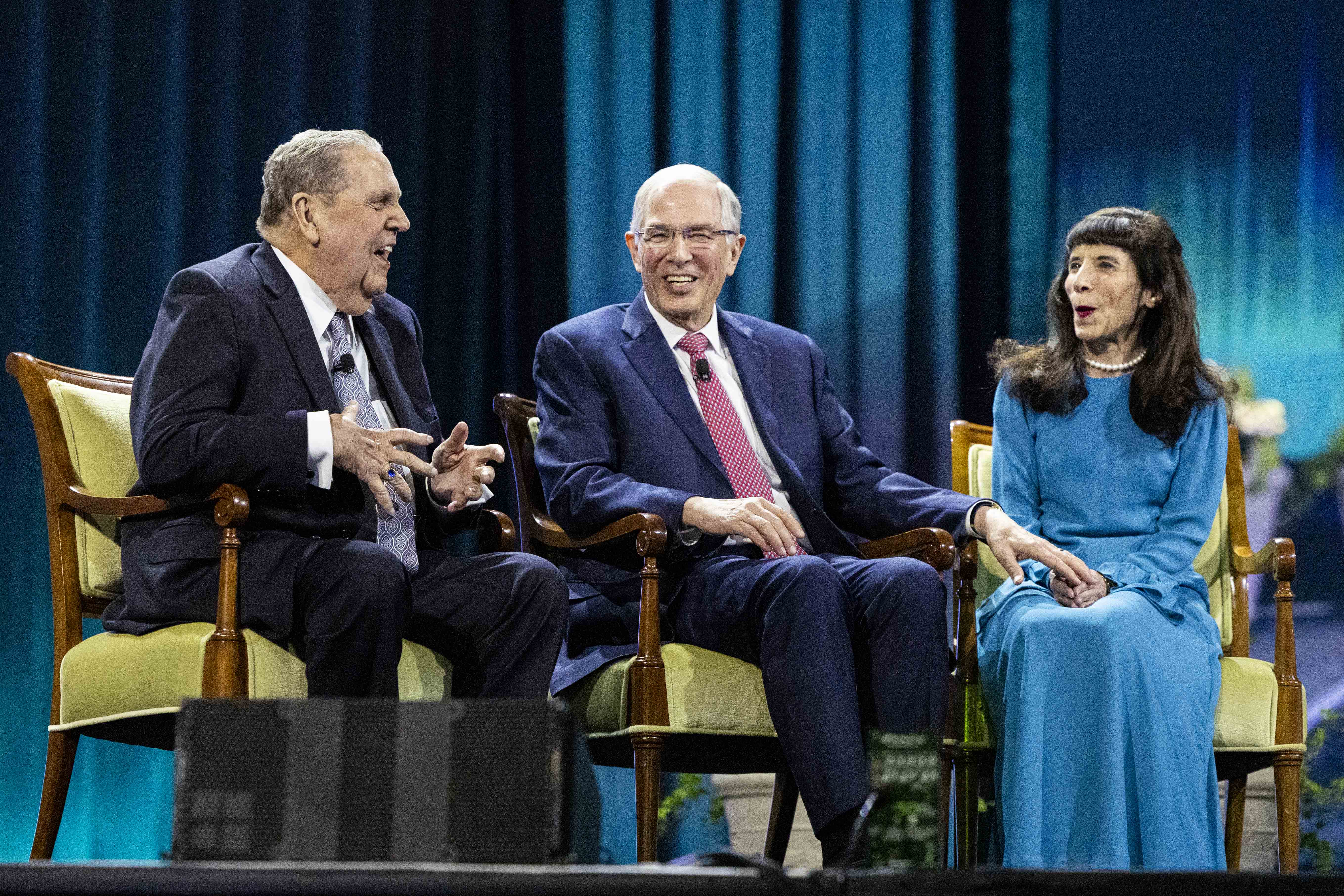 Apostles share their testimony at final RootsTech event for members of Church of Jesus Christ