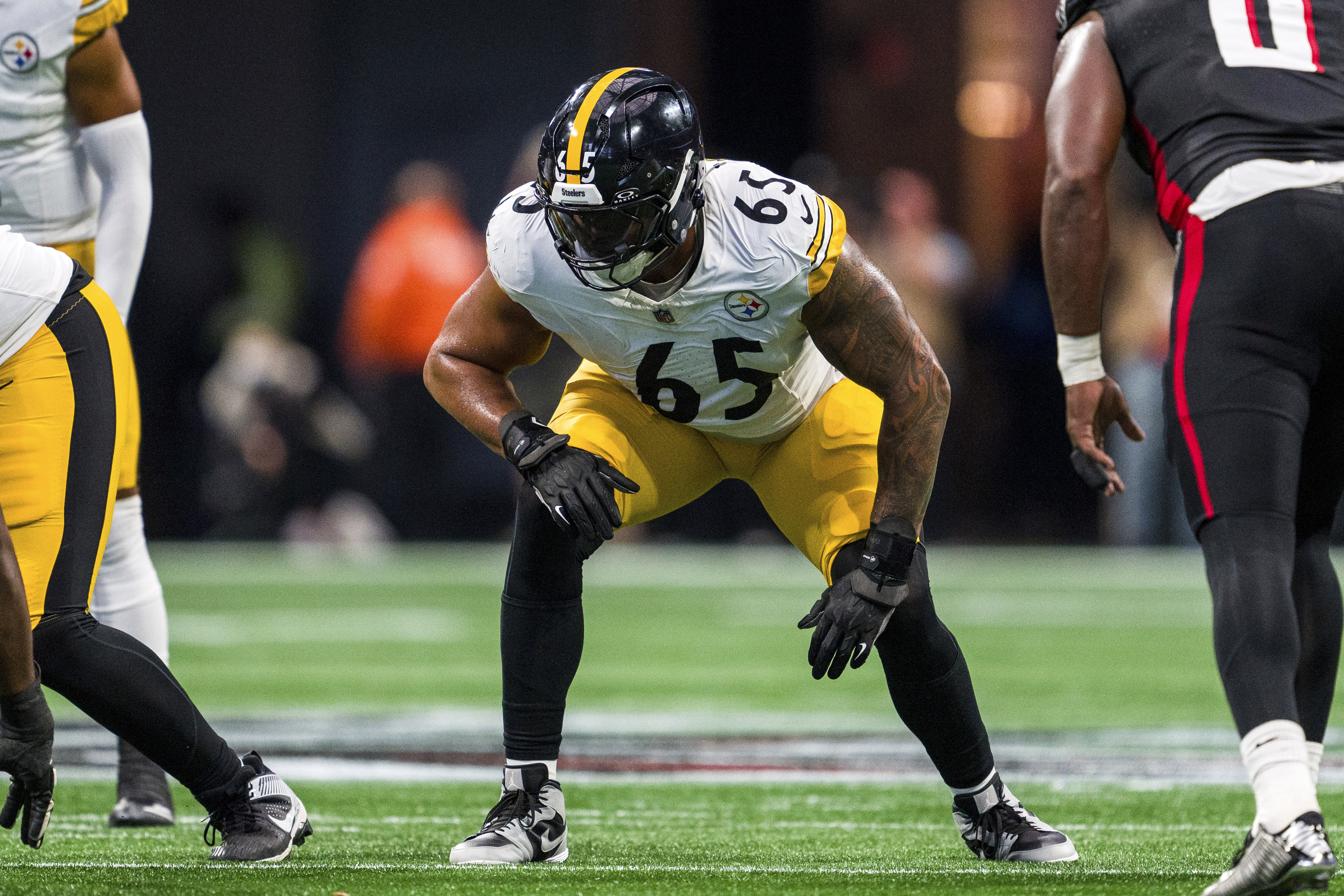 Titans add Steelers left tackle Dan Moore to fix offensive line, AP source  says | KSL.com