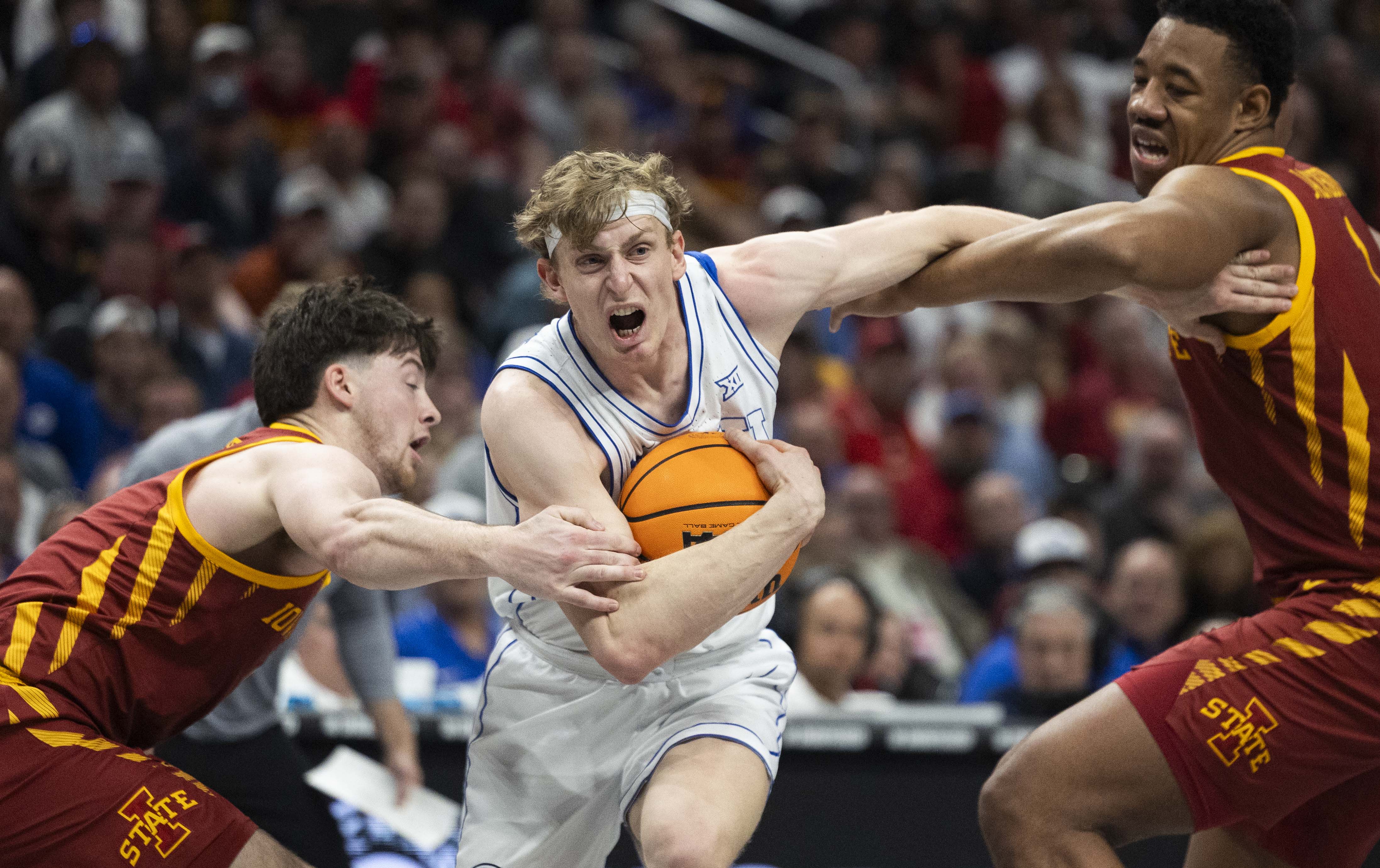 No. 17 BYU pours in Big 12 Tournament record 18 3s to hold off No. 11 Iowa State