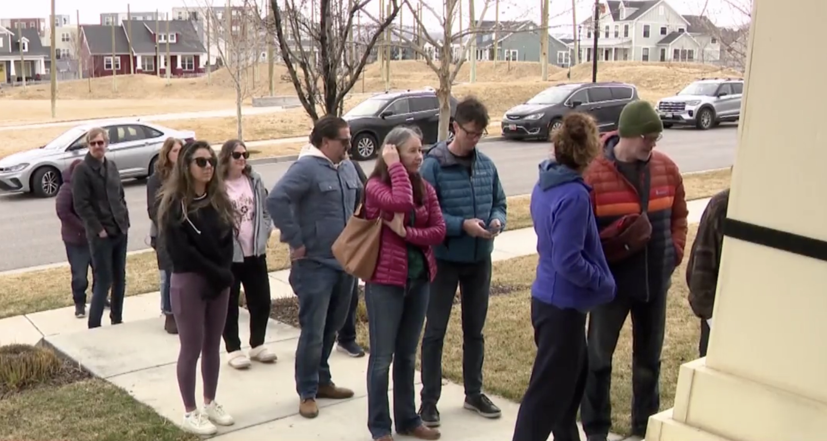 About 130 people lined up at a Daybreak home Sunday to sign their name in an effort to repeal an anti-collective bargaining bill.