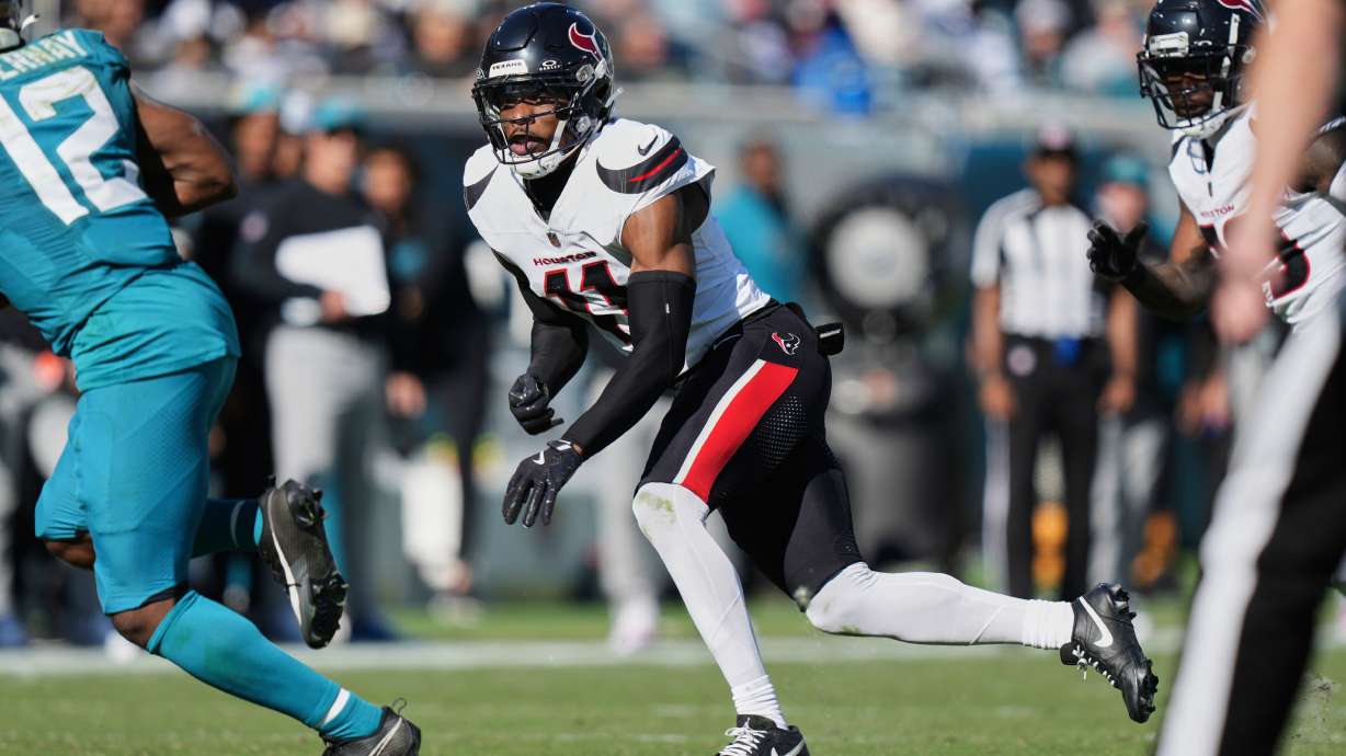 FILE - Houston Texans cornerback Jeff Okudah (11) runs to cut off a receiver during an NFL football game against the Jacksonville Jaguars, Sunday, Dec. 1, 202 at EverBank Stadium in Jacksonville, Fla.