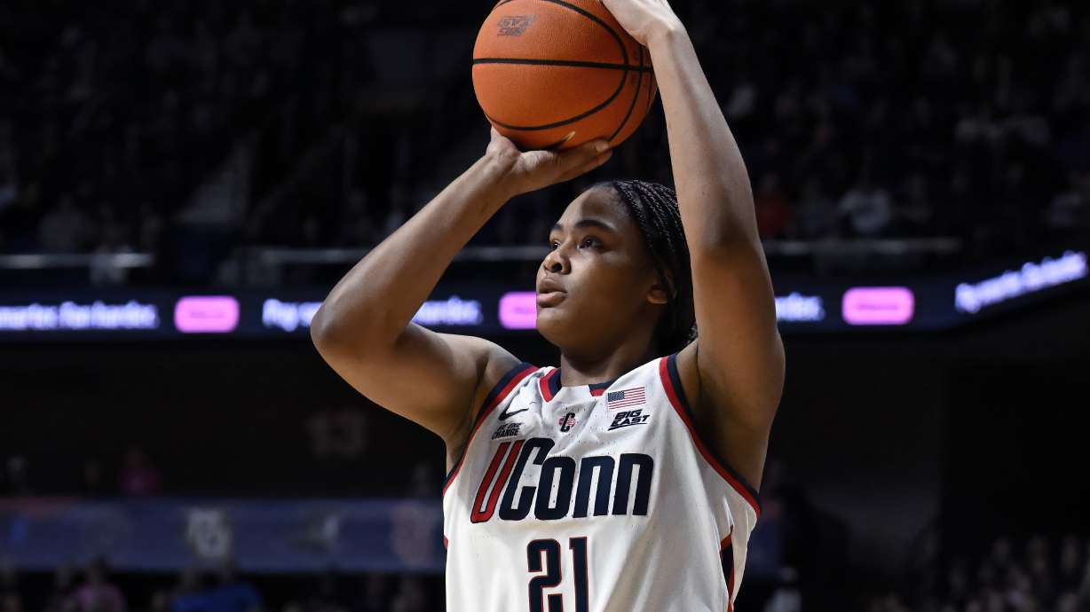 UConn forward Sarah Strong (21) shoots during the second half of an NCAA college basketball game against St. John's in the quarterfinals of the Big East Conference tournament, Saturday, March 8, 2025, in Uncasville, Conn.