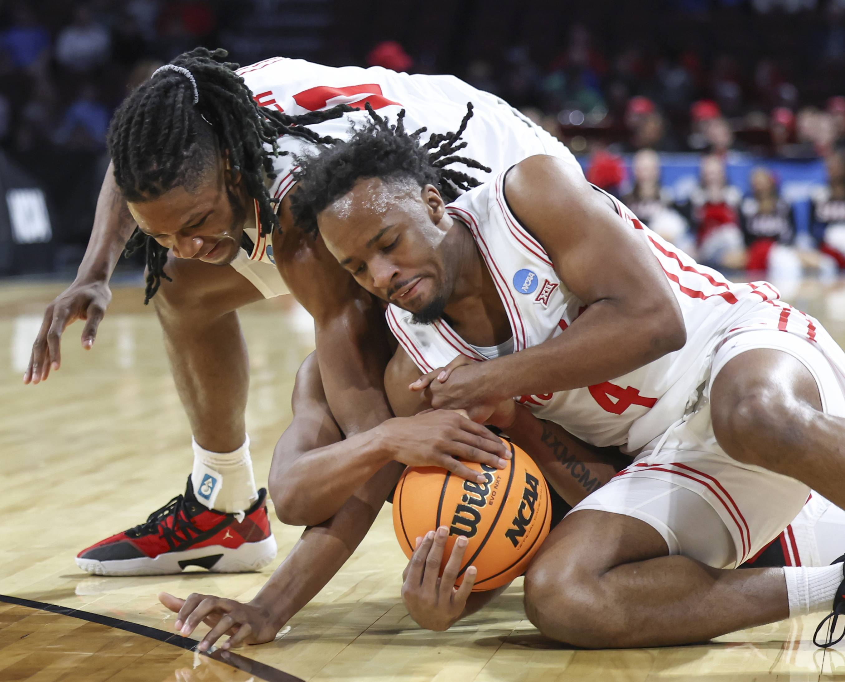 No. 1 seed Houston romps past No. 16 seed SIU Edwardsville 78-40 in NCAA Tournament opener